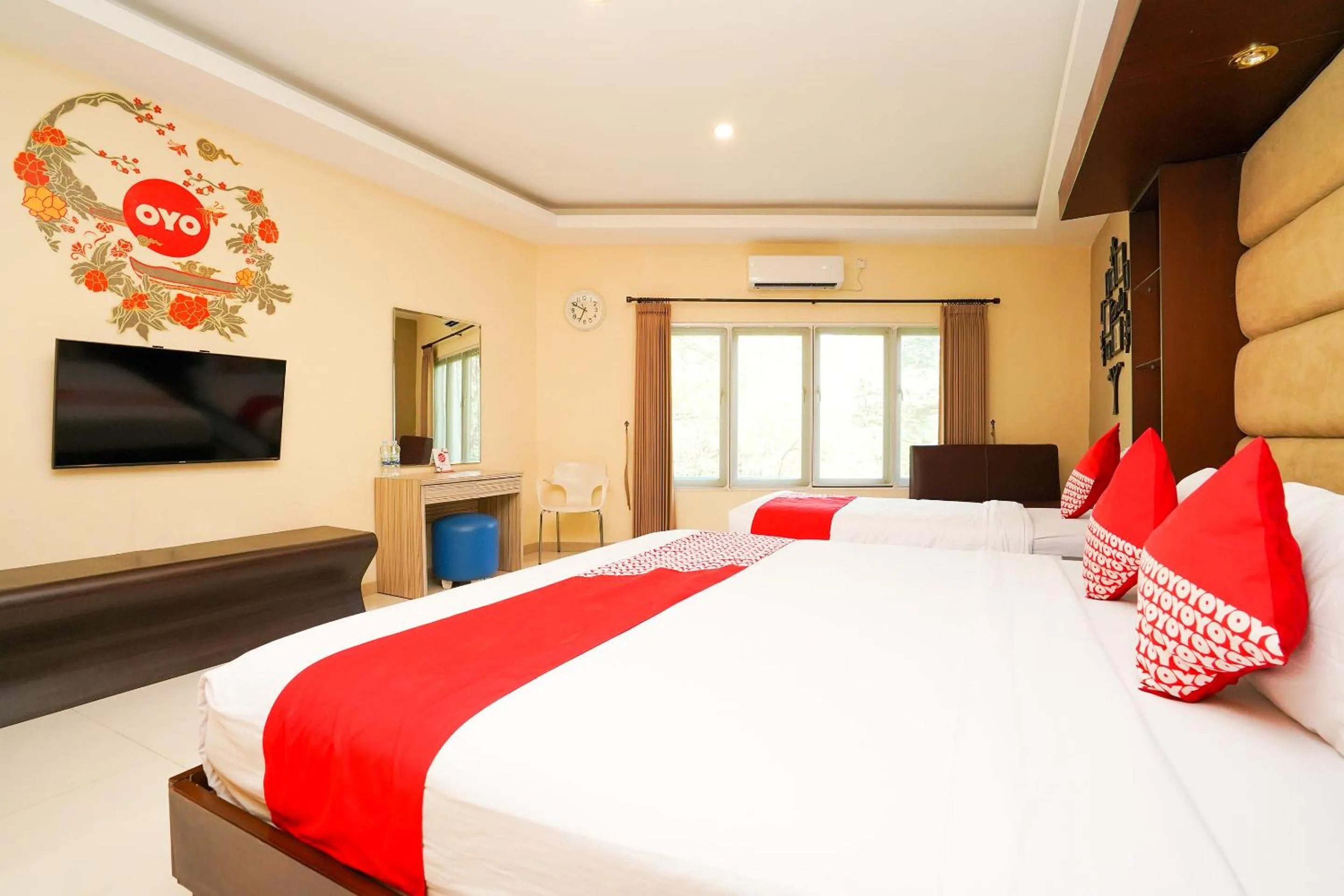 Bedroom, Bed in Capital O 175 K-60 Residence