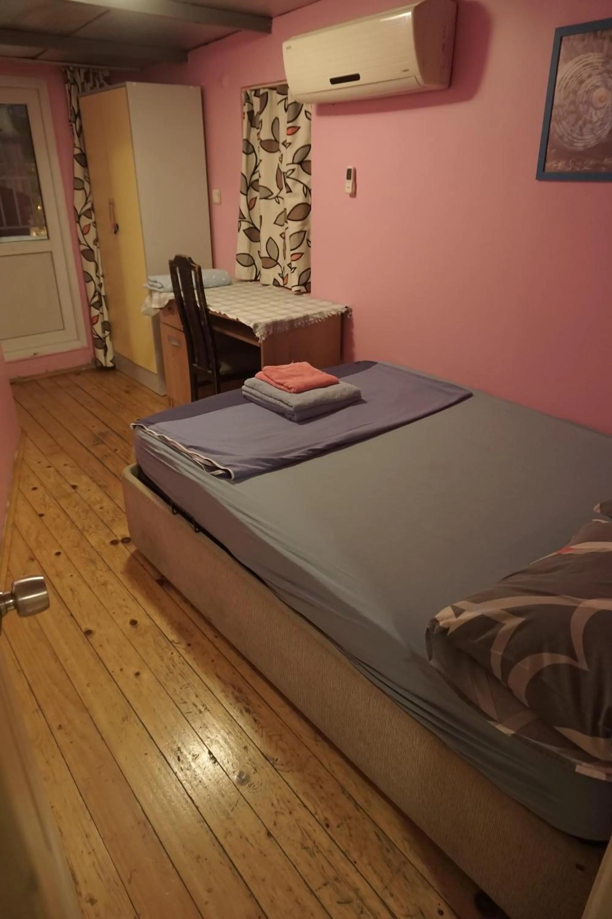 Decorative detail, Bed in Chillout Lya Hostel & Lounge