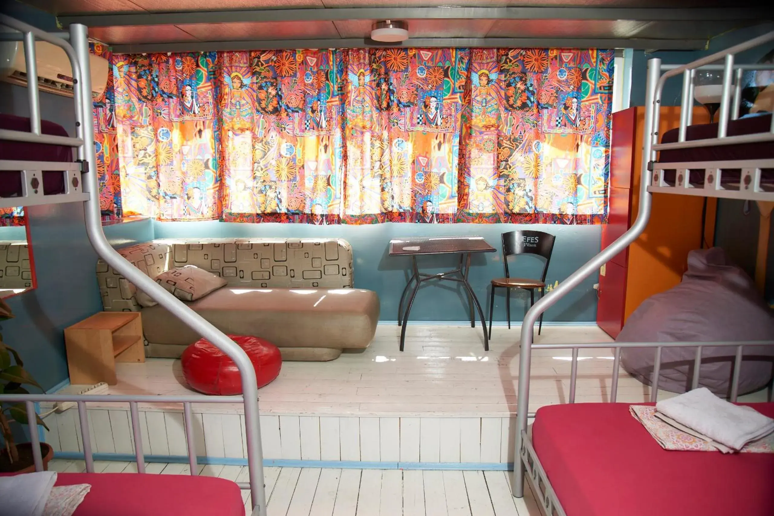 Quintuple Room with Shared Bathroom in Chillout Lya Hostel & Lounge Quintuple Room with Shared Bathroom in Chillout Lya Hostel & Lounge