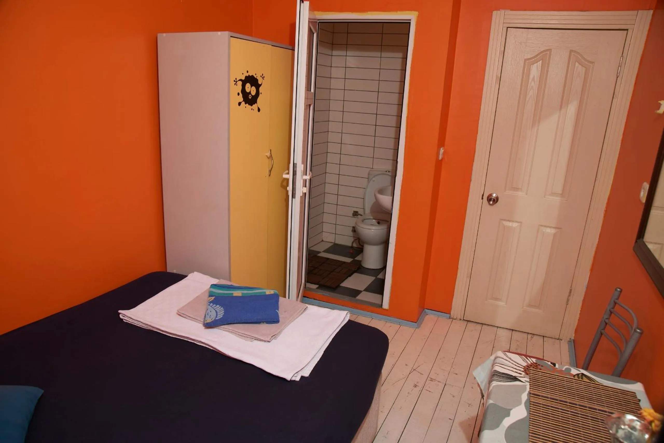 Bedroom, Bed in Chillout Lya Hostel & Lounge