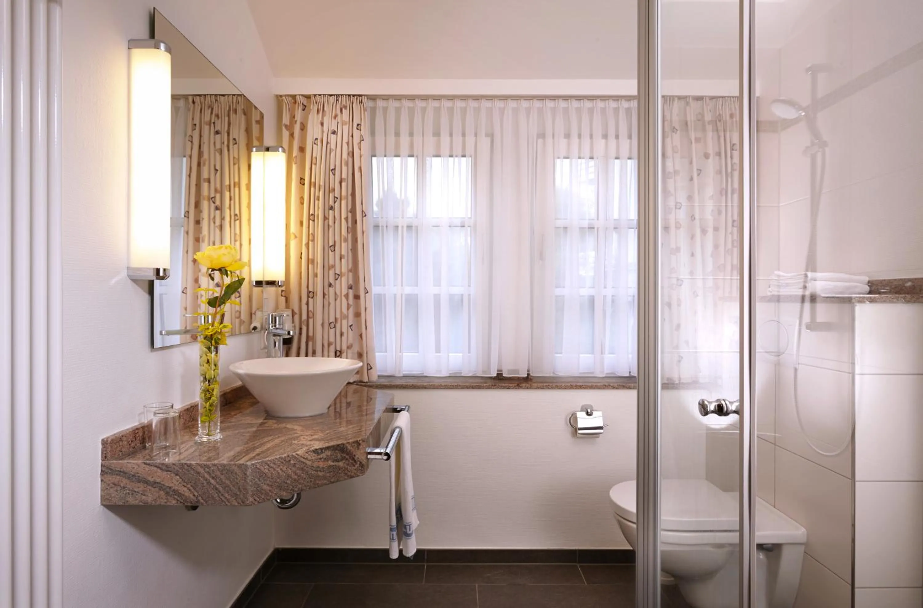 Bathroom in Hotel Noltmann-Peters