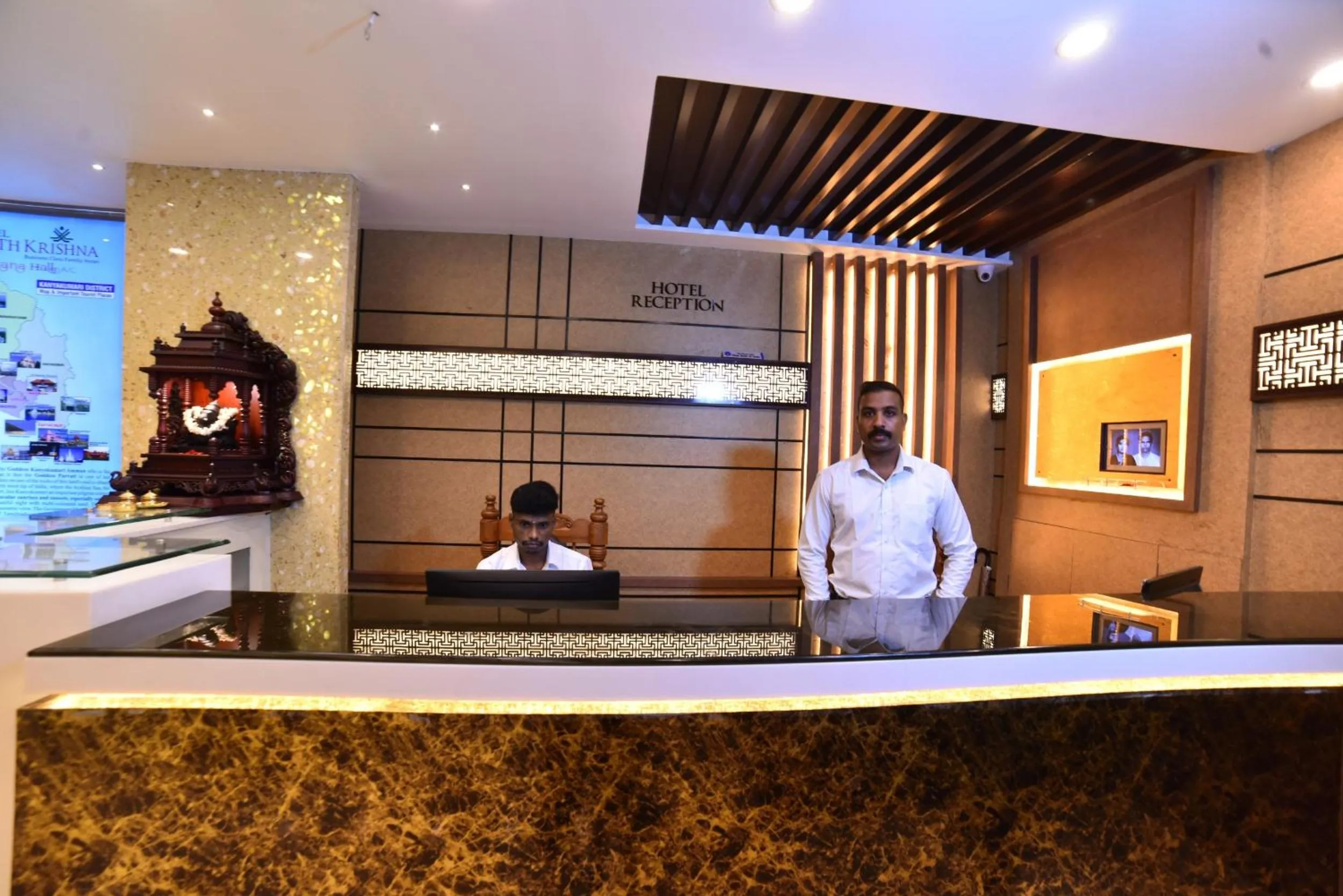 Lobby or reception in Hotel Vashanth Krishna