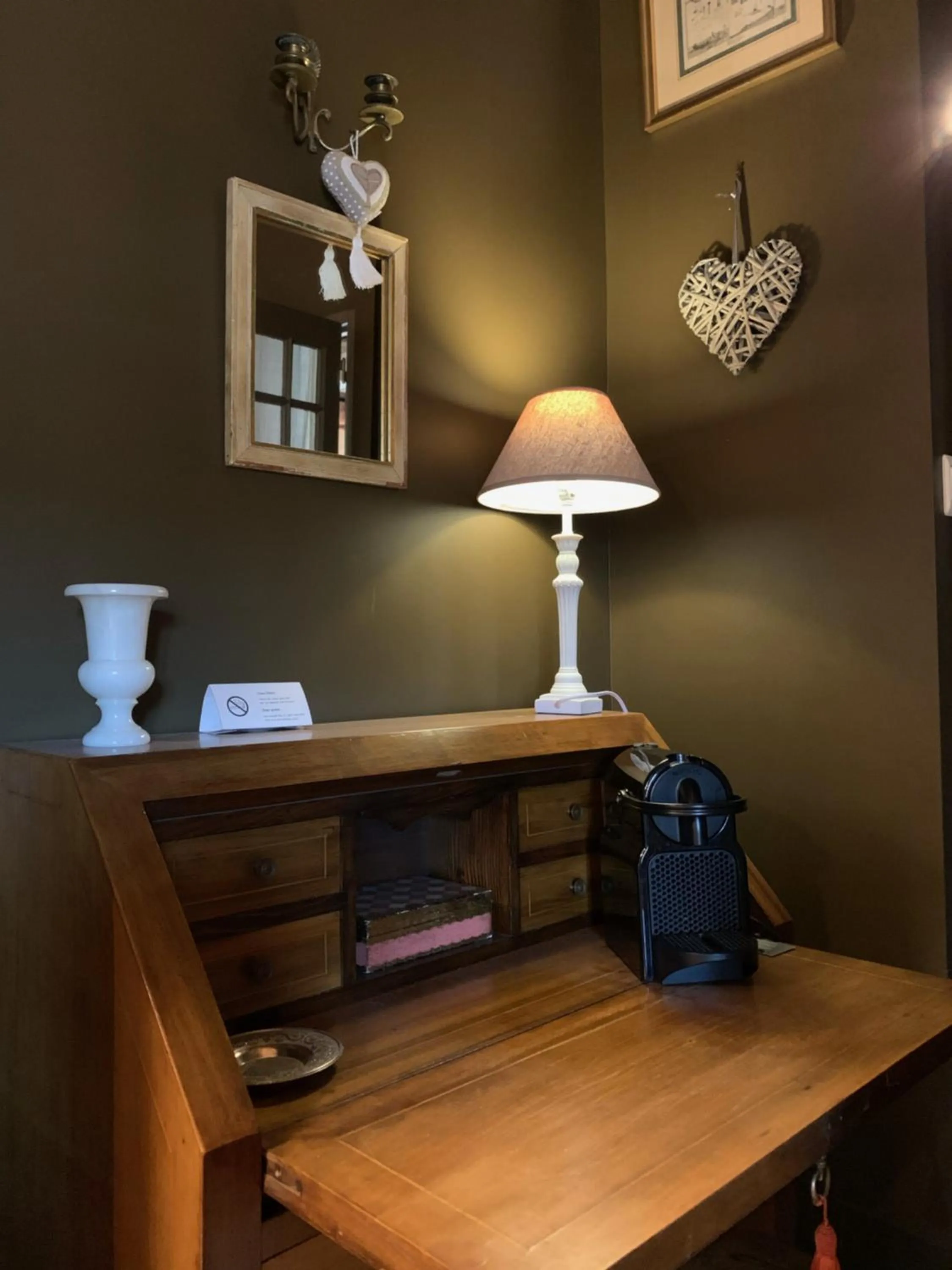 Seating area in Villa Marguerite Chambres et Table d Hotes de charme