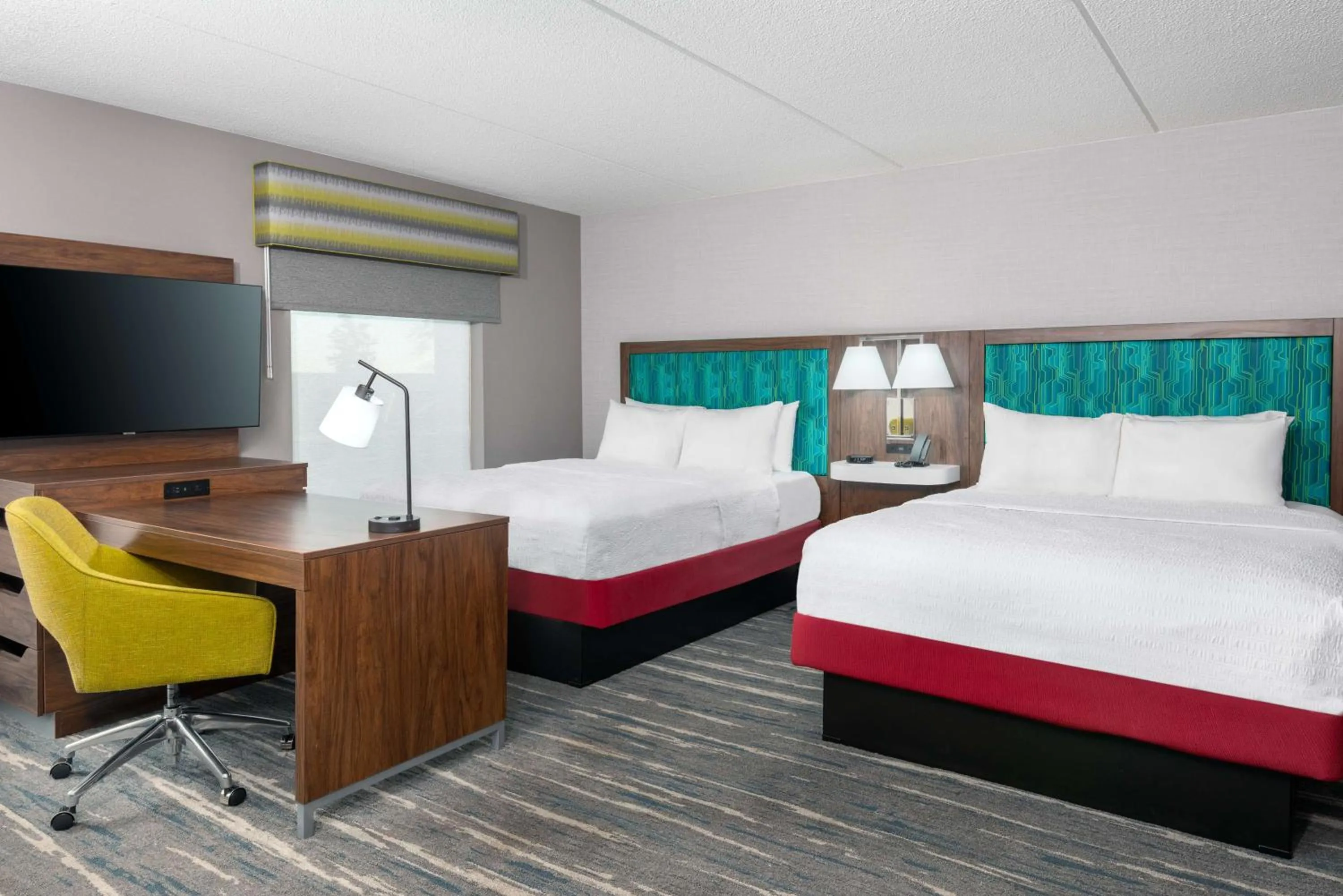 Bedroom, Bed in Hampton Inn & Suites Cleveland-Beachwood