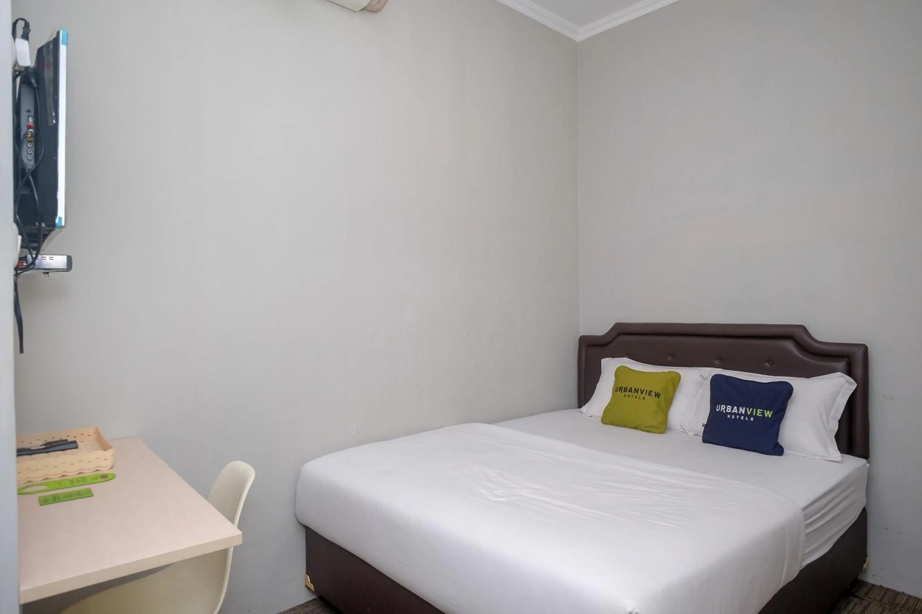 Bed in Urbanview Stay at H jakal by RedDoorz