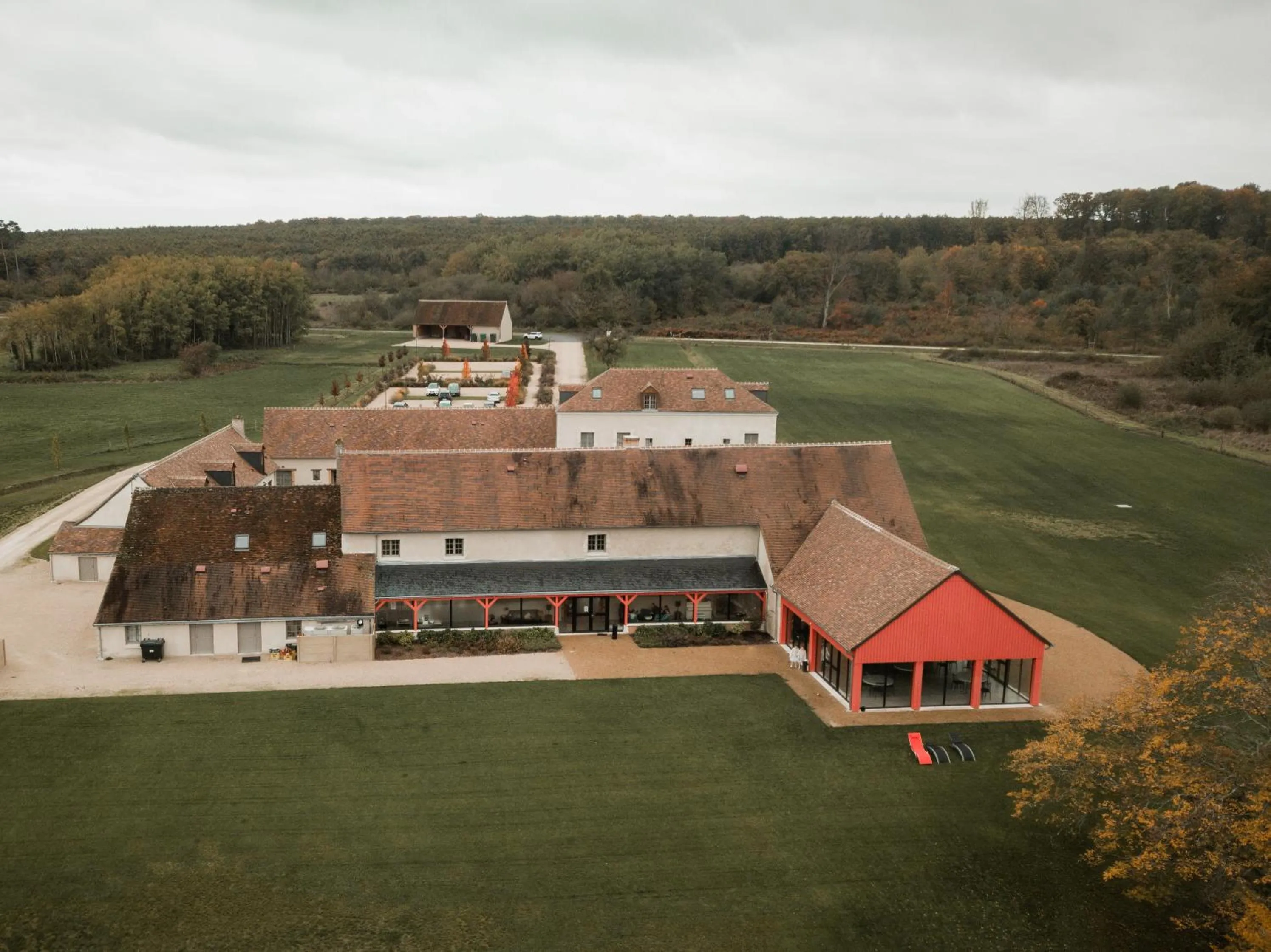 Property building in Le Prieuré de Boulogne