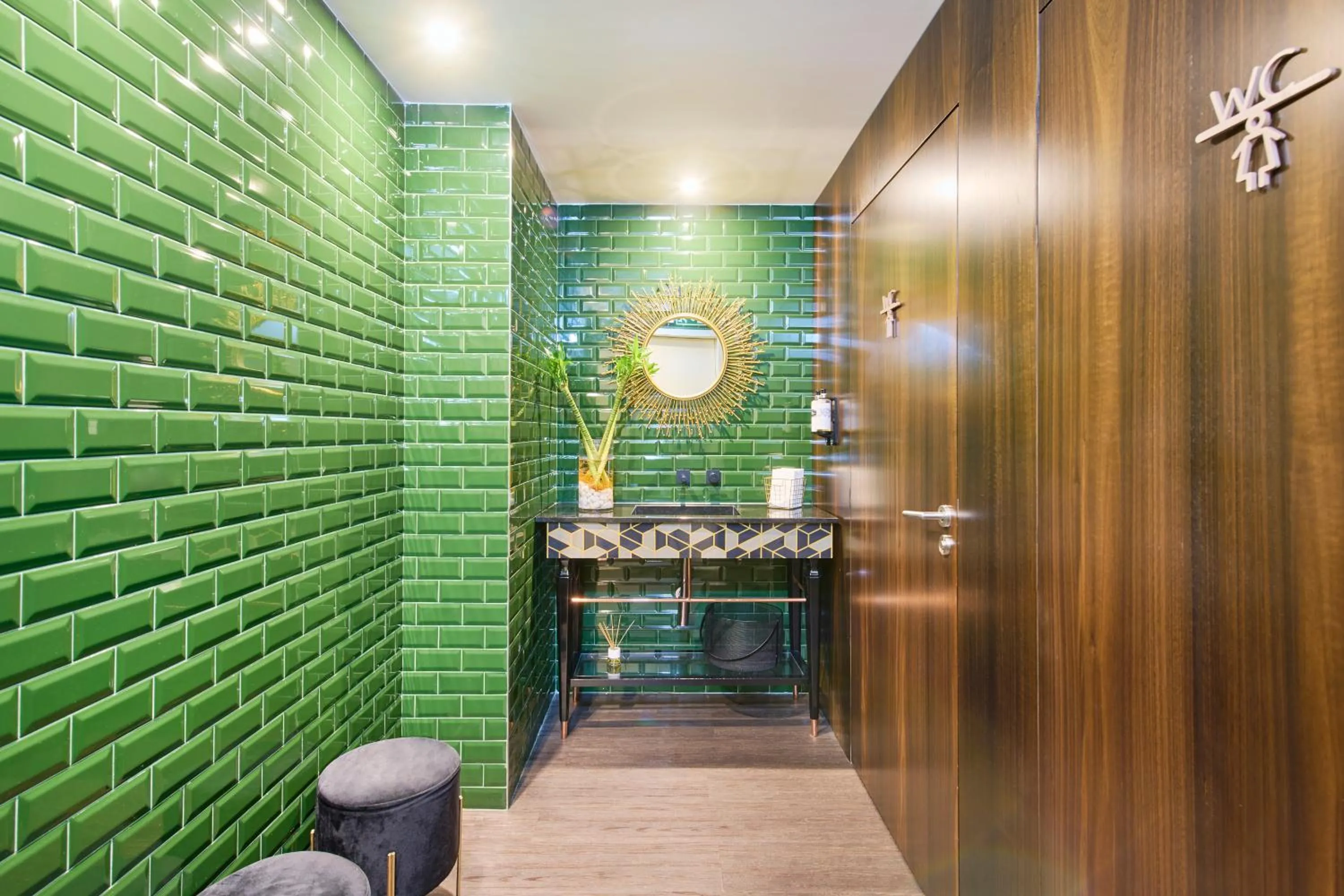 Public Bath in Hotel Moon & Sun Porto