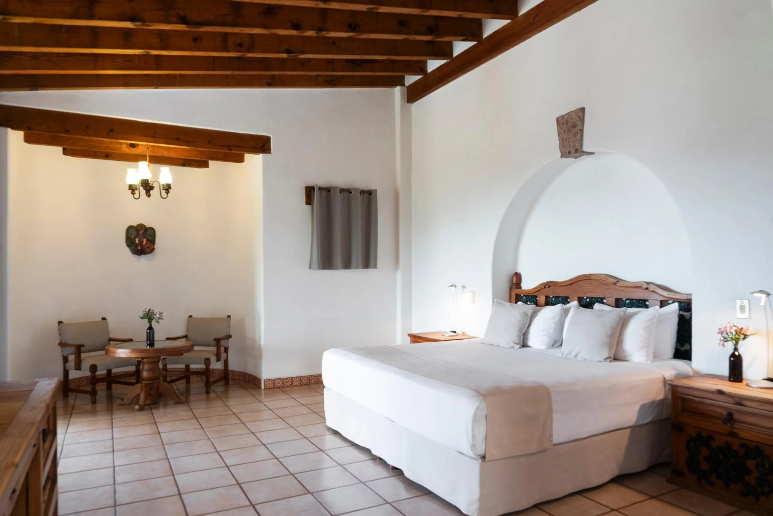 Photo of the whole room, Bed in Posada del Tepozteco - Hotel & Gallery
