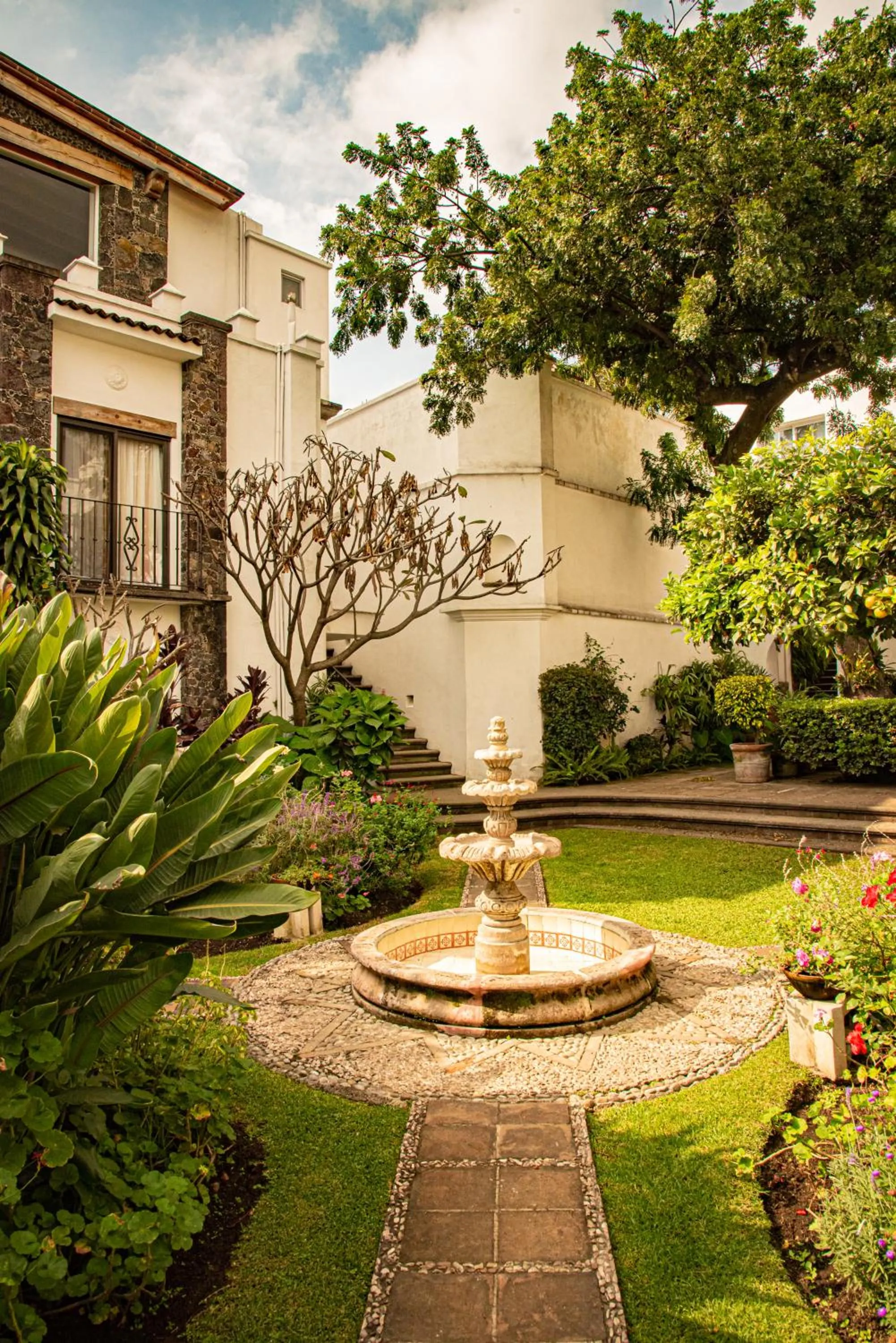 Property building in Posada del Tepozteco - Hotel & Gallery