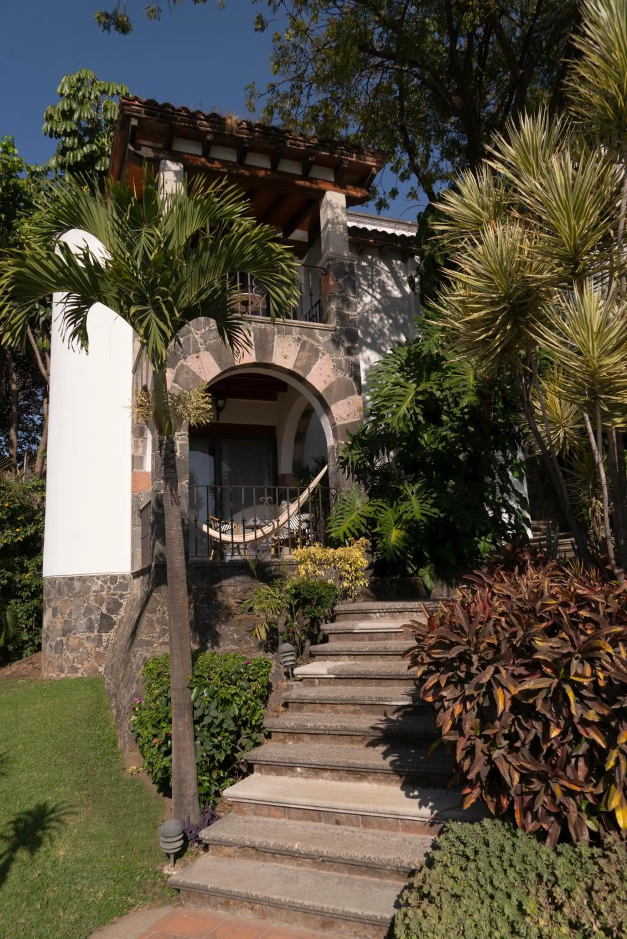 Property building in Posada del Tepozteco - Hotel & Gallery