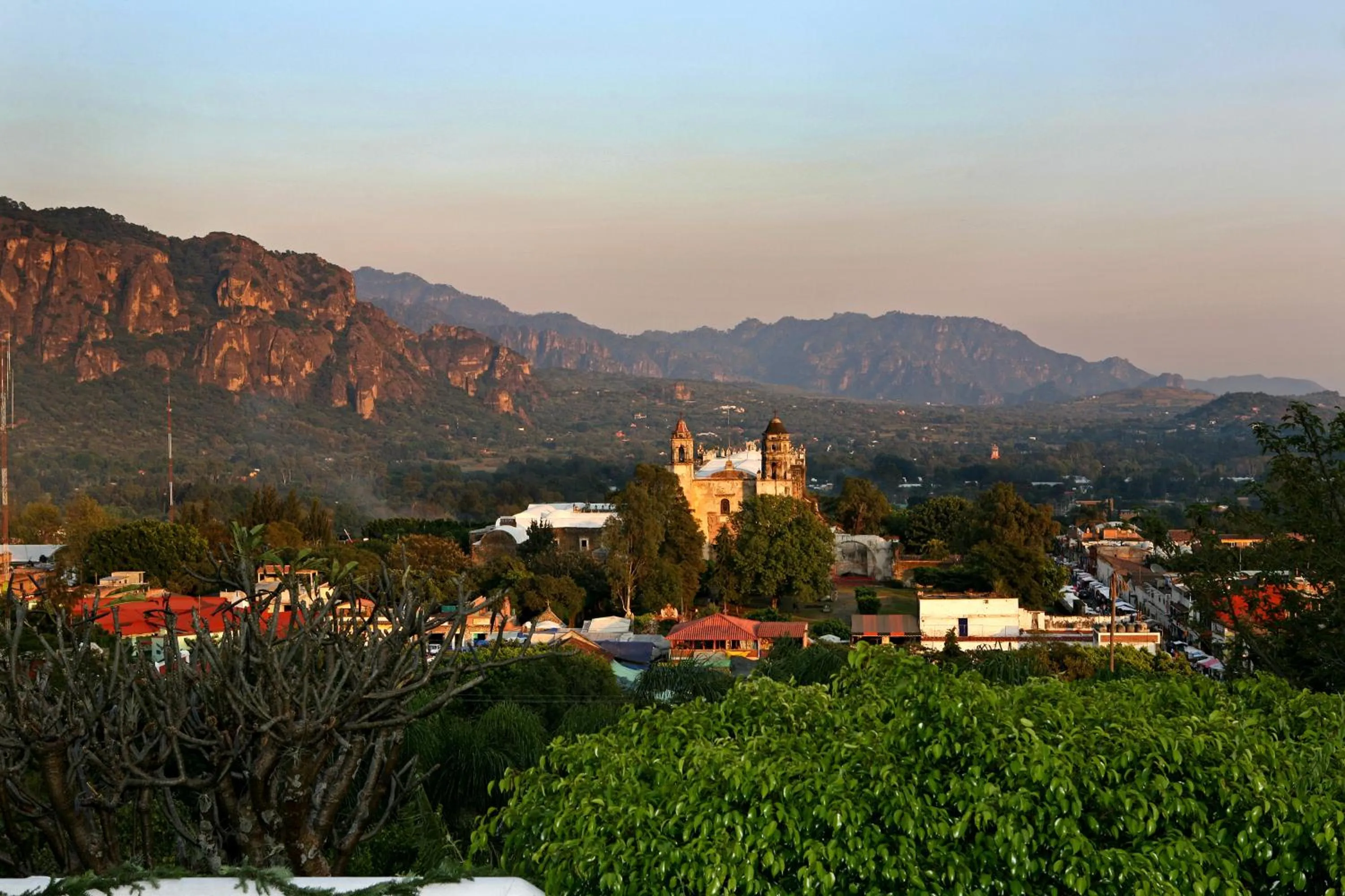Area and facilities in Posada del Tepozteco - Hotel & Gallery
