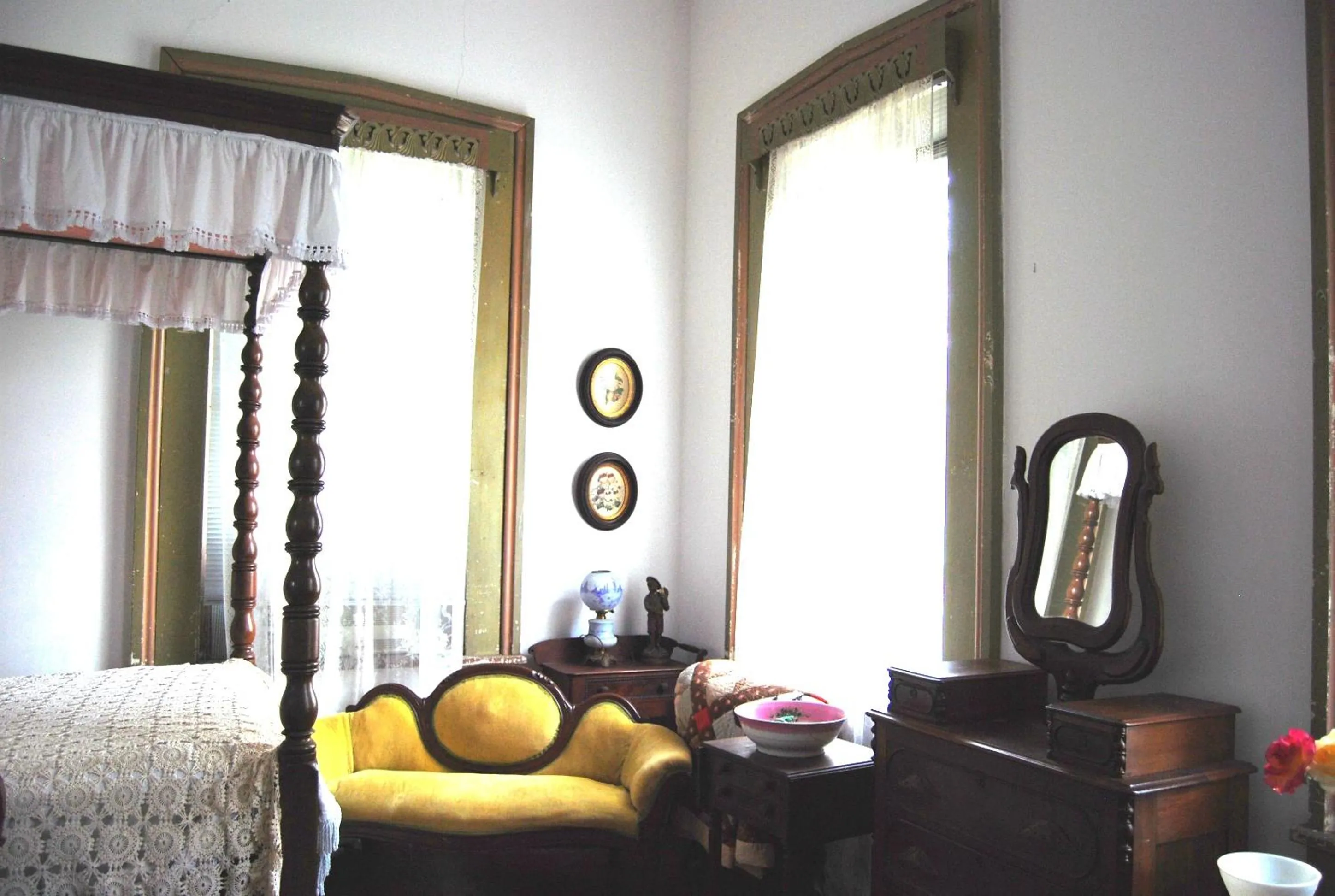 Bedroom in Glenfield Plantation Historic Antebellum Bed and Breakfast