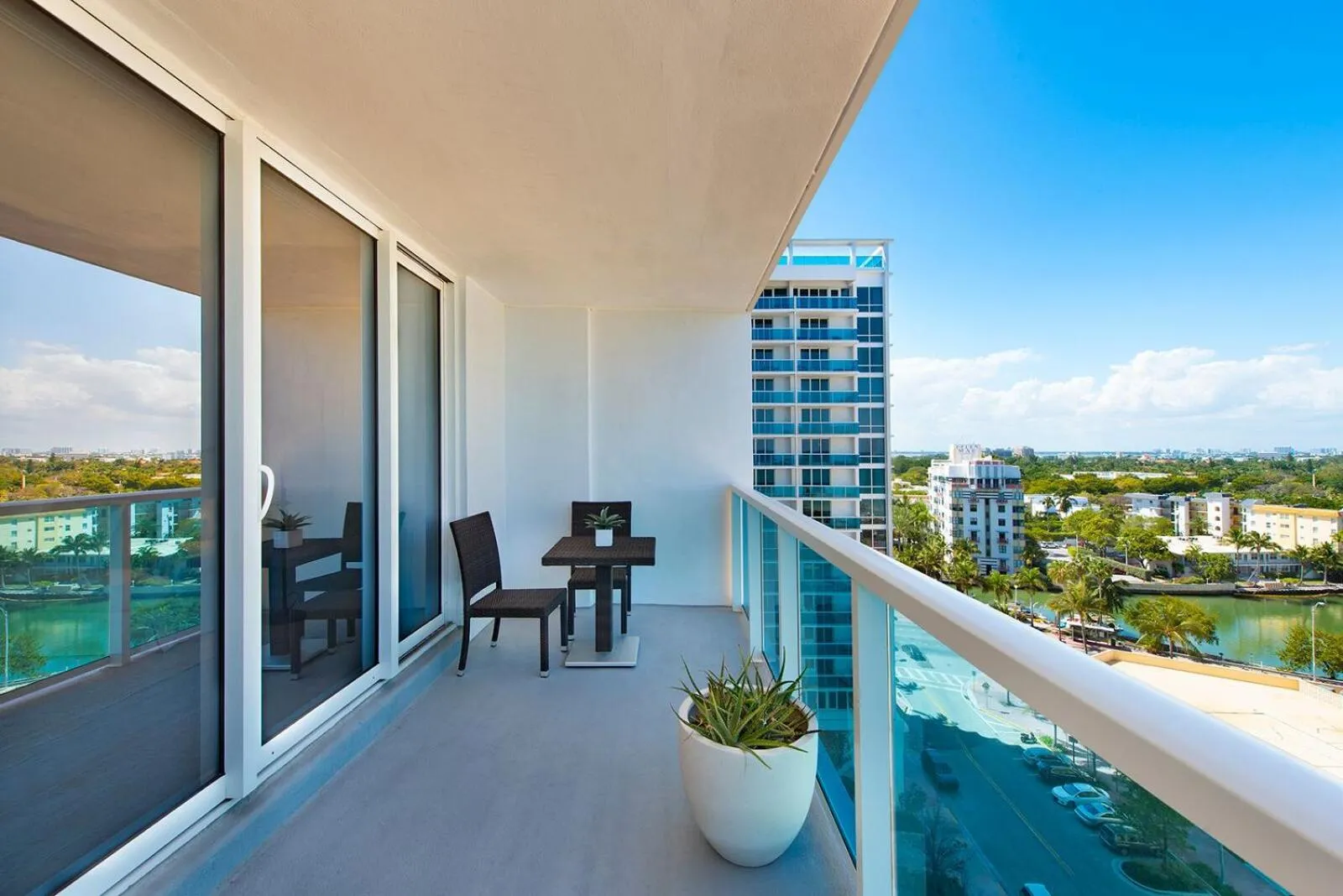 1 Hotel & Homes Miami Beach Oceanfront Residence Suites By Joe Semary