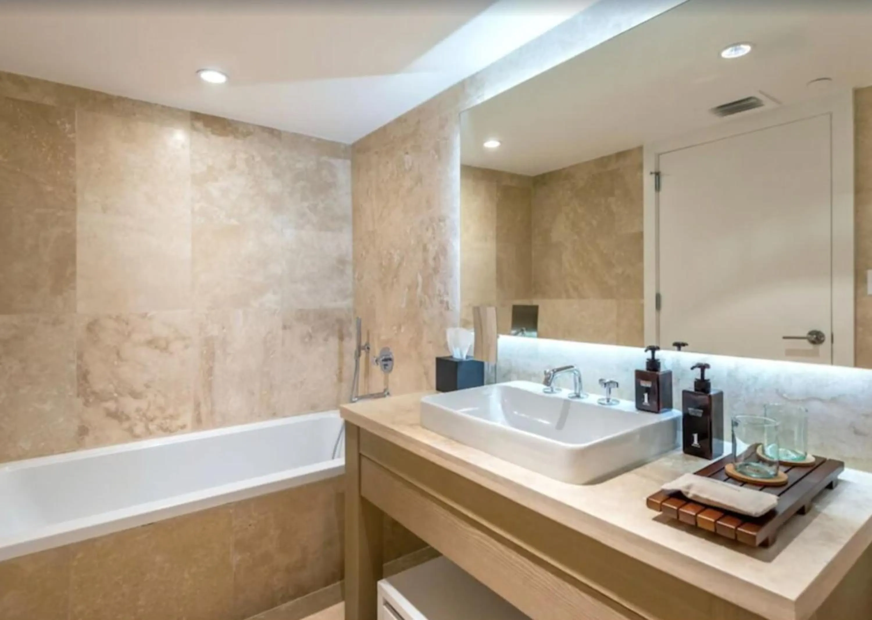 Bathroom in 1 Hotel & Homes Miami Beach Oceanfront Residence Suites By Joe Semary