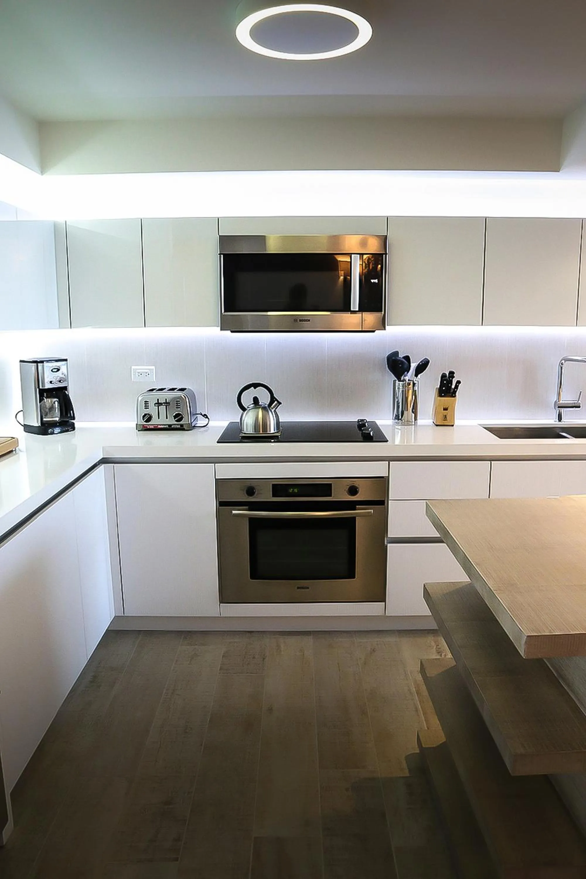 Kitchen or kitchenette in 1 Hotel & Homes Miami Beach Oceanfront Residence Suites By Joe Semary