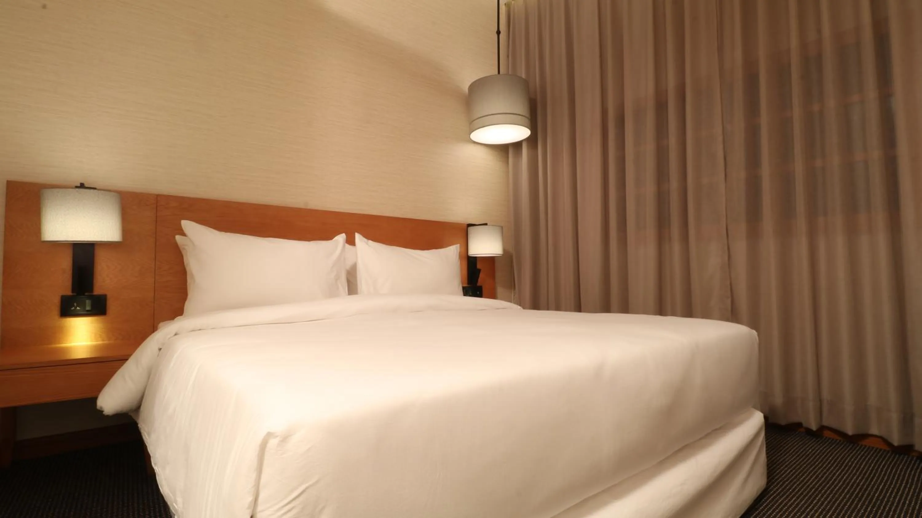 Bed in The Vern at BLVD