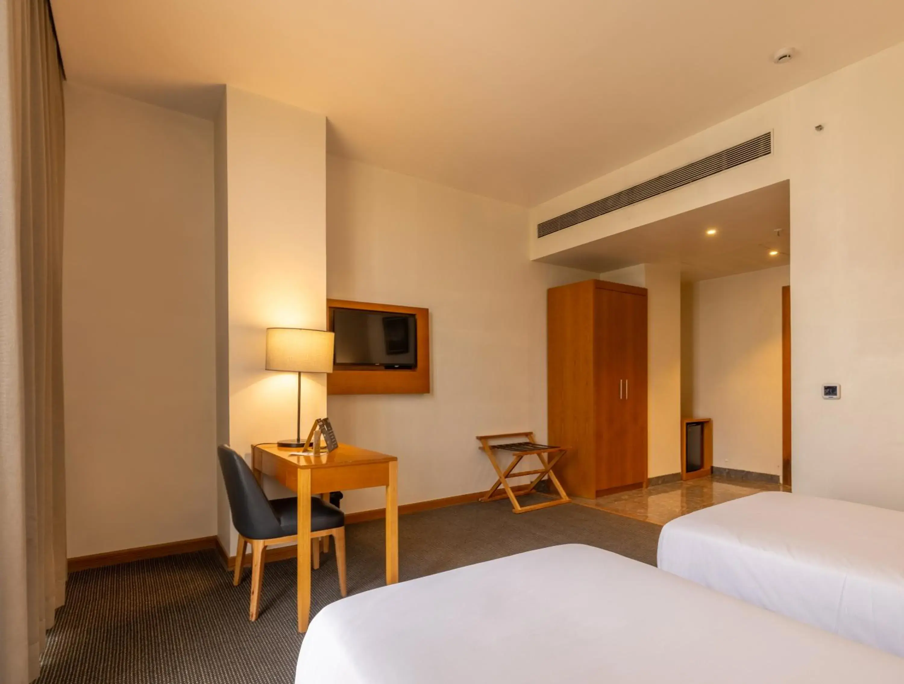 Executive Twin Room 15% off on laundry and mini bar & 20% off on spa services in The Vern at BLVD Executive Twin Room 15% off on laundry and mini bar & 20% off on spa services in The Vern at BLVD