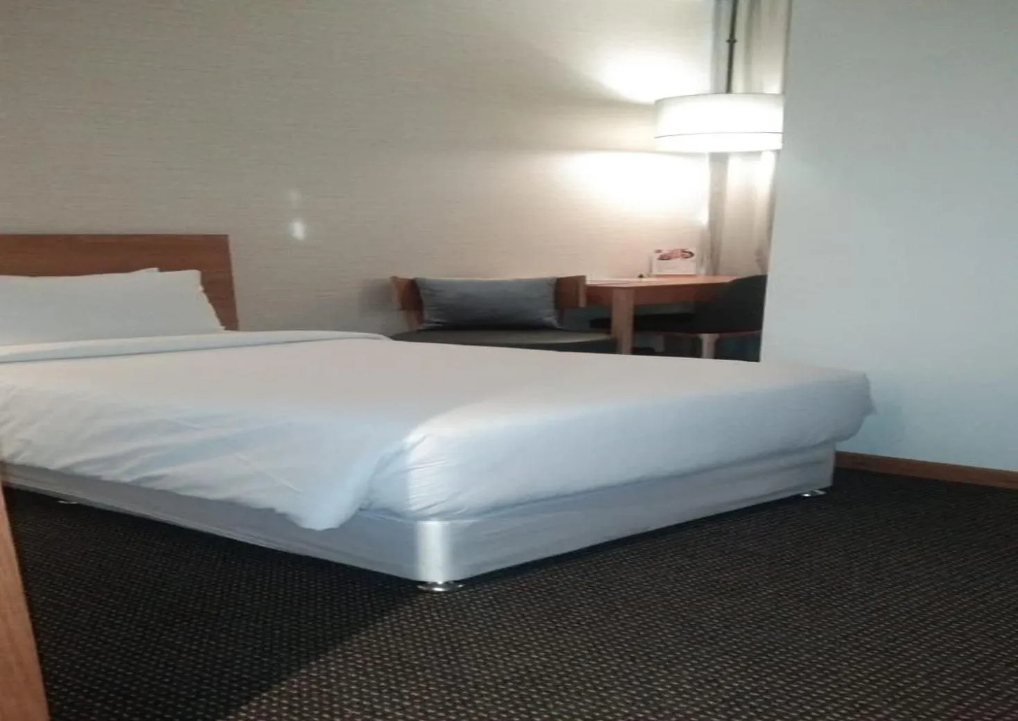 Bed in The Vern at BLVD