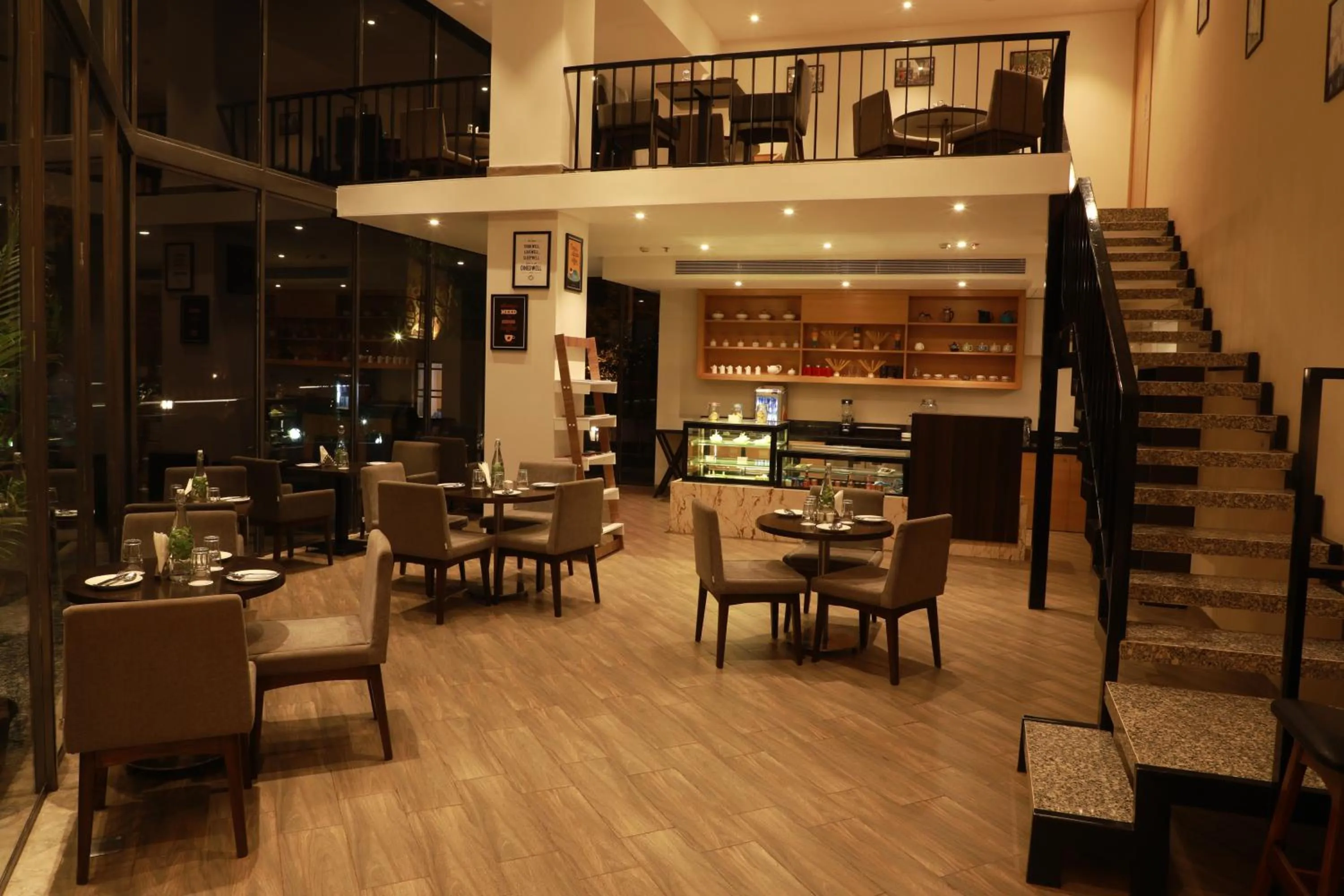 Restaurant/places to eat in The Vern at BLVD