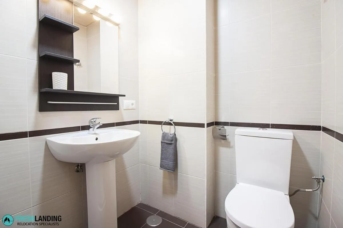 Bathroom in Rayito by FreshLanding