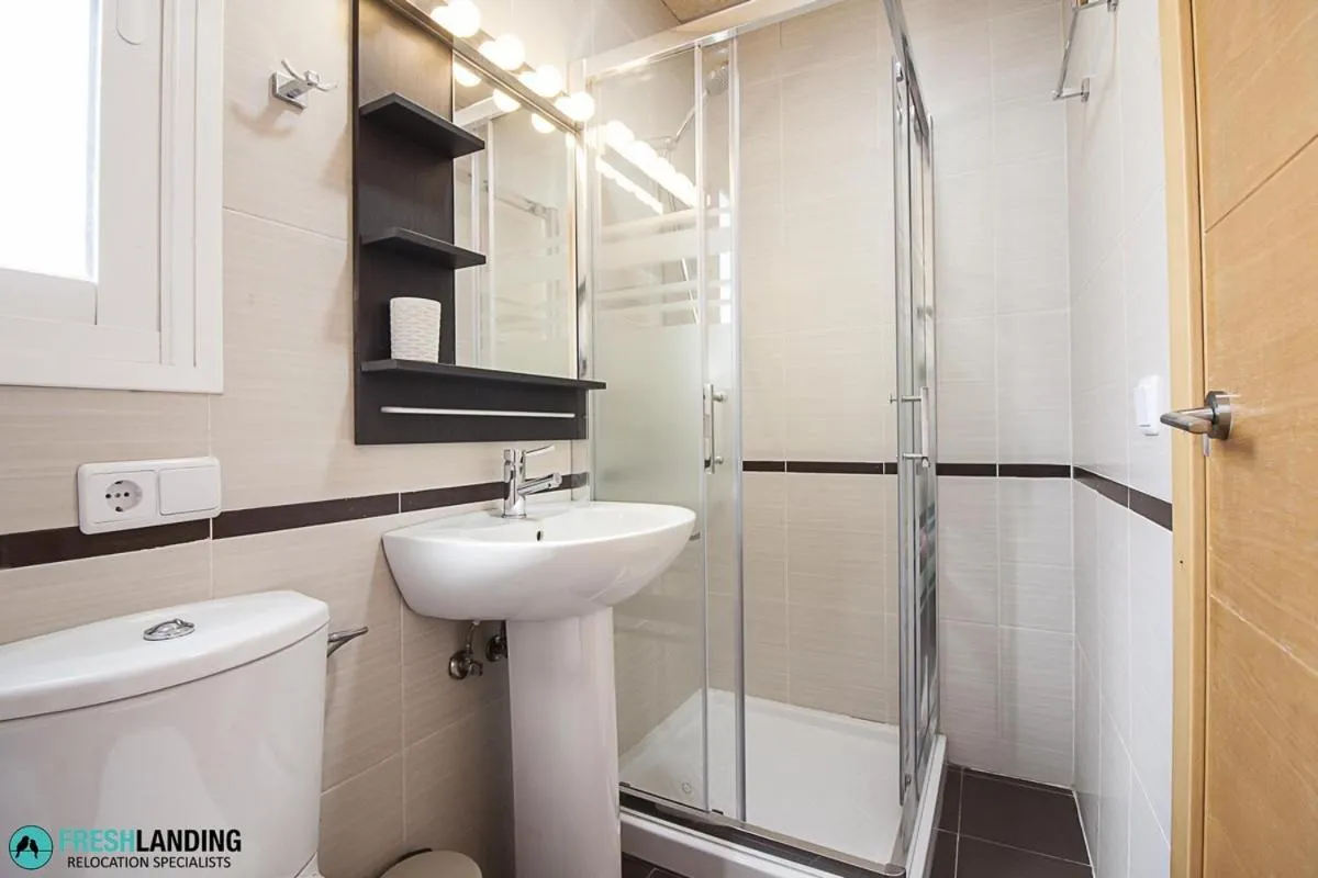 Bathroom in Rayito by FreshLanding