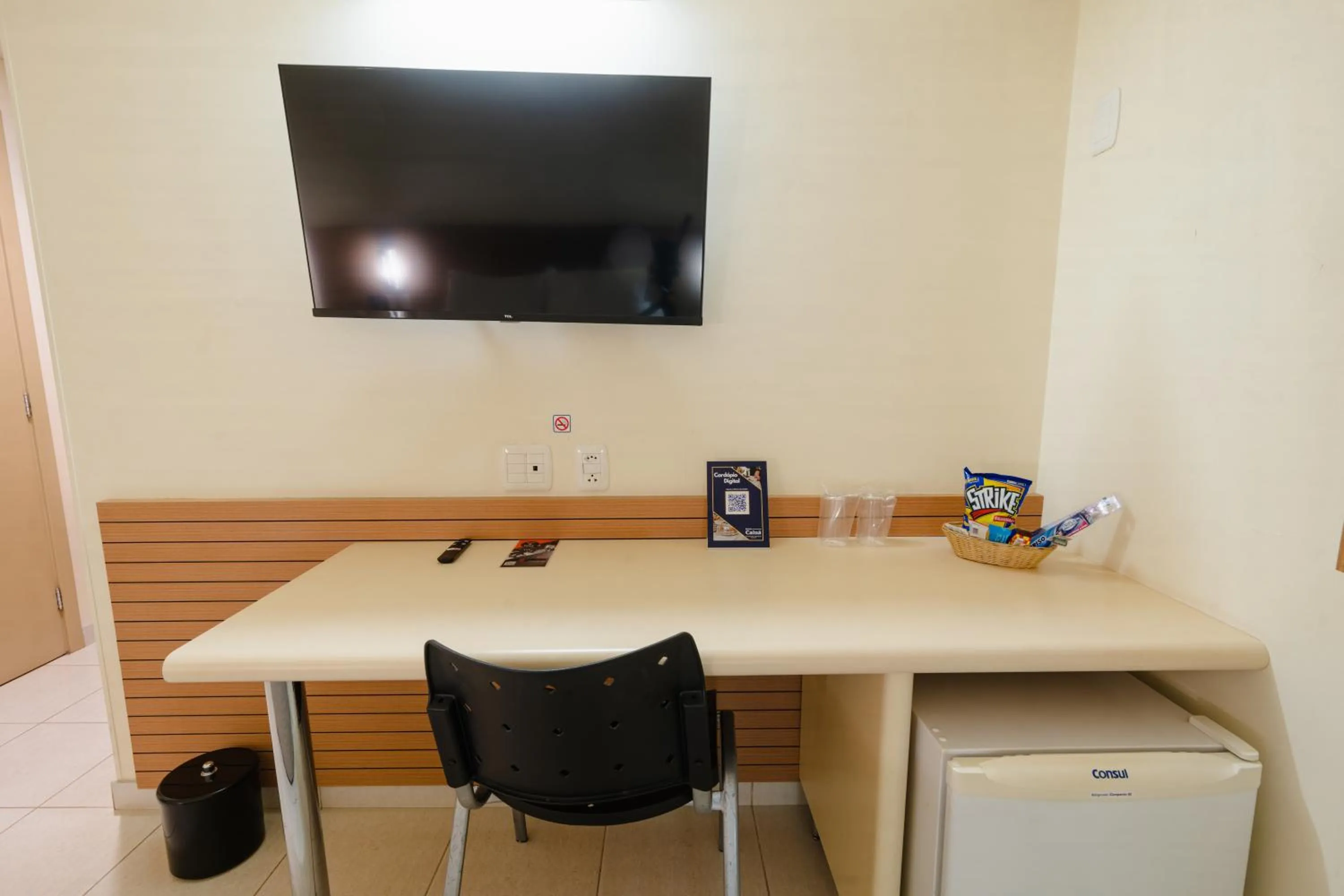 TV and multimedia in Hotel Caiuá Express