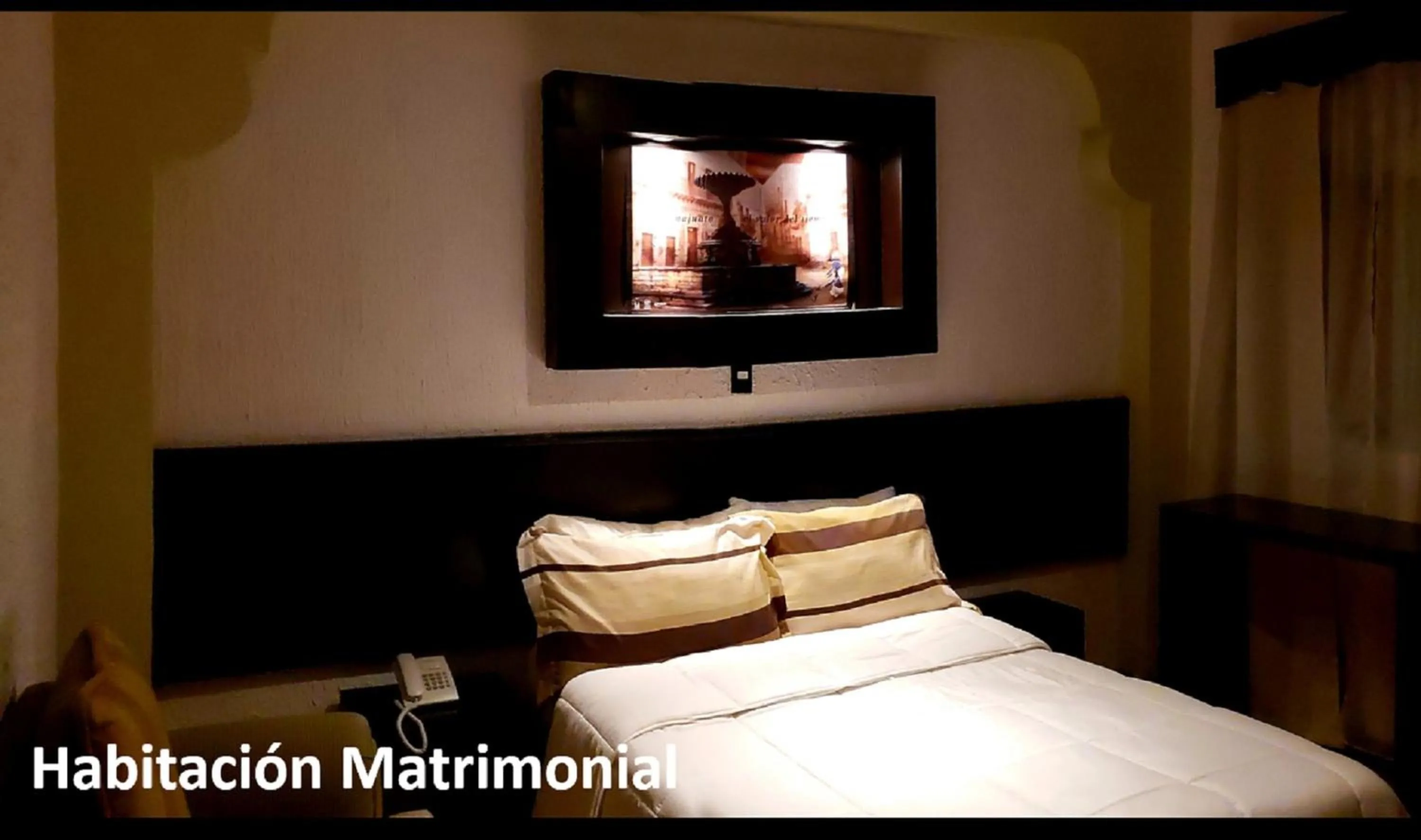 Photo of the whole room, Bed in Hotel Murillo Plaza