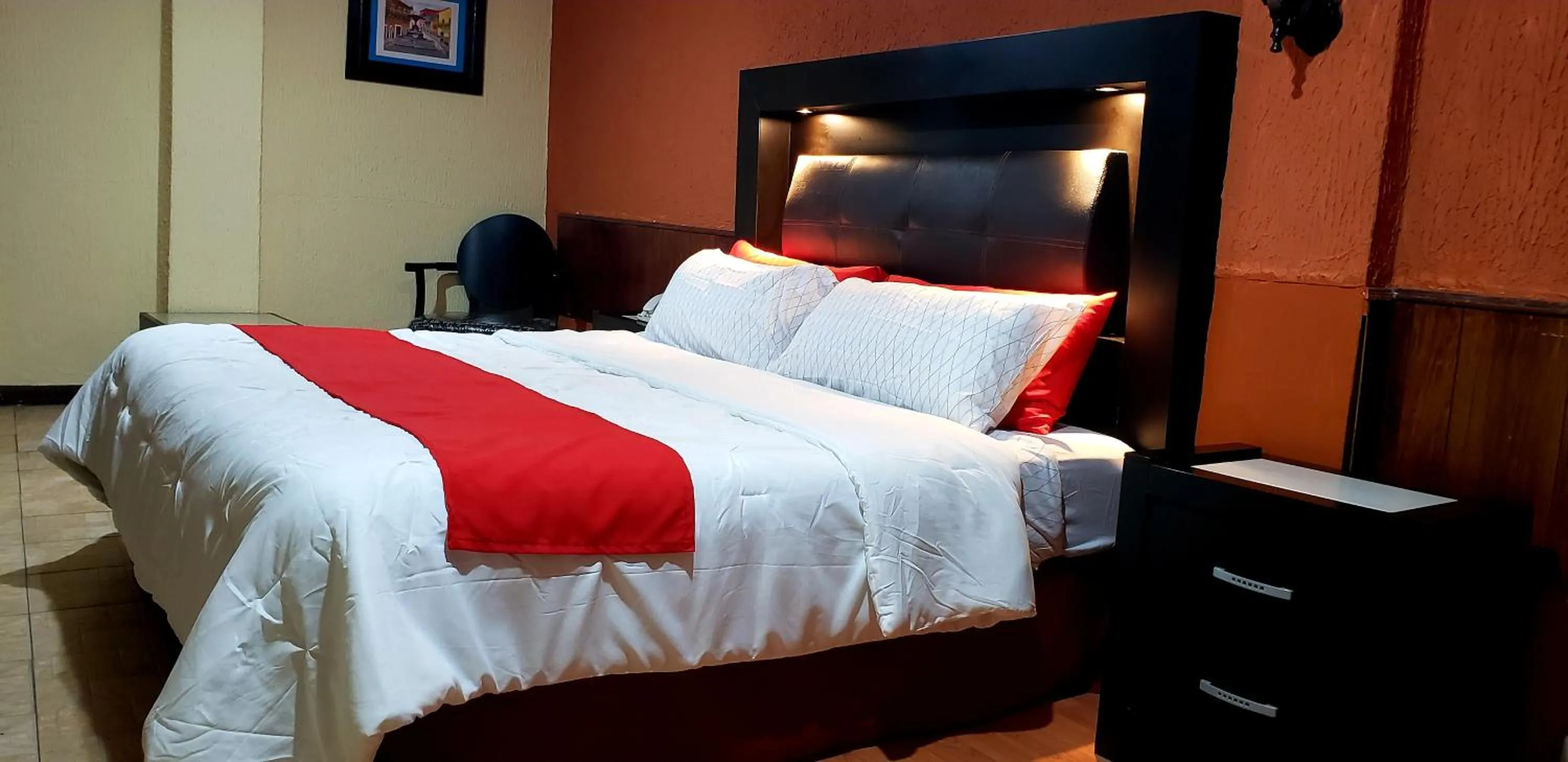 Bed in Hotel Murillo Plaza