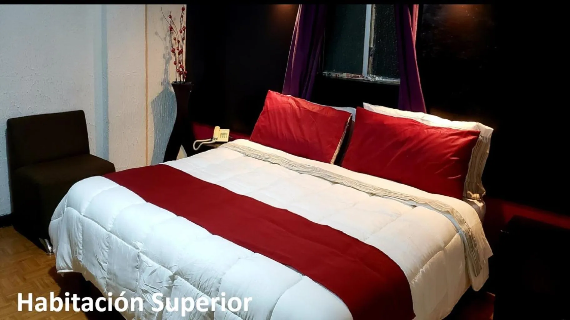 Bed in Hotel Murillo Plaza