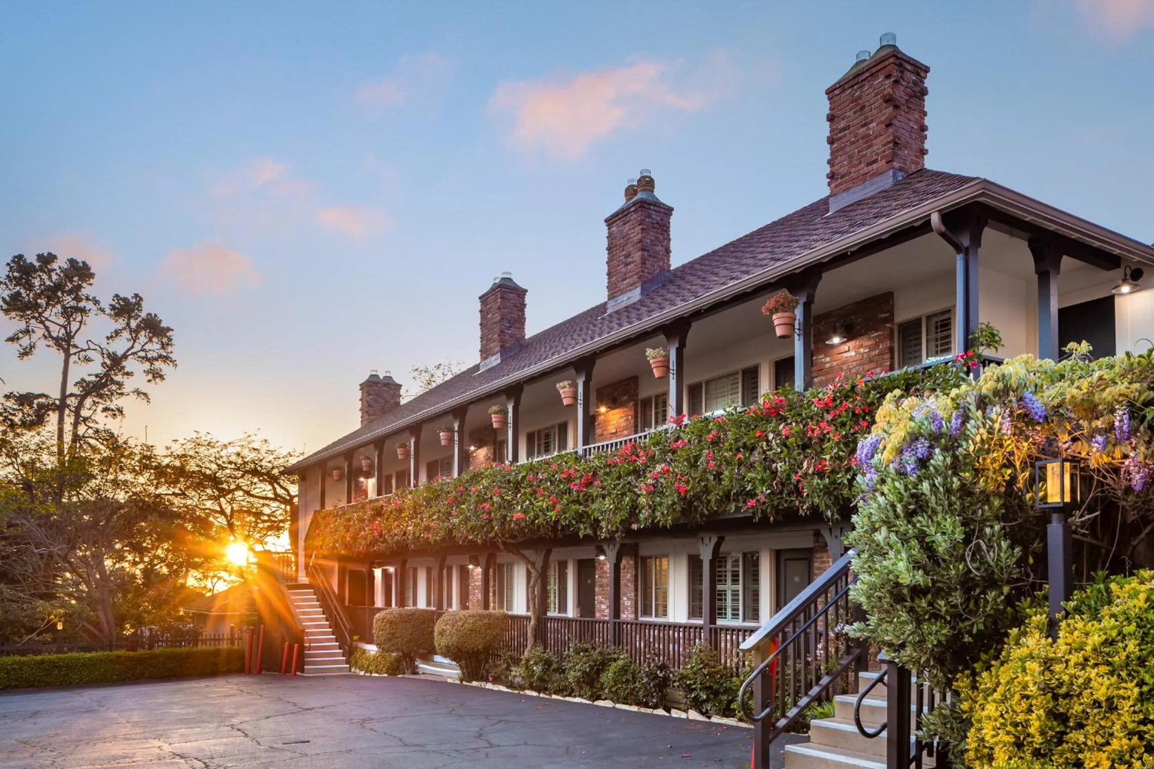 Property building in Candle Light Inn