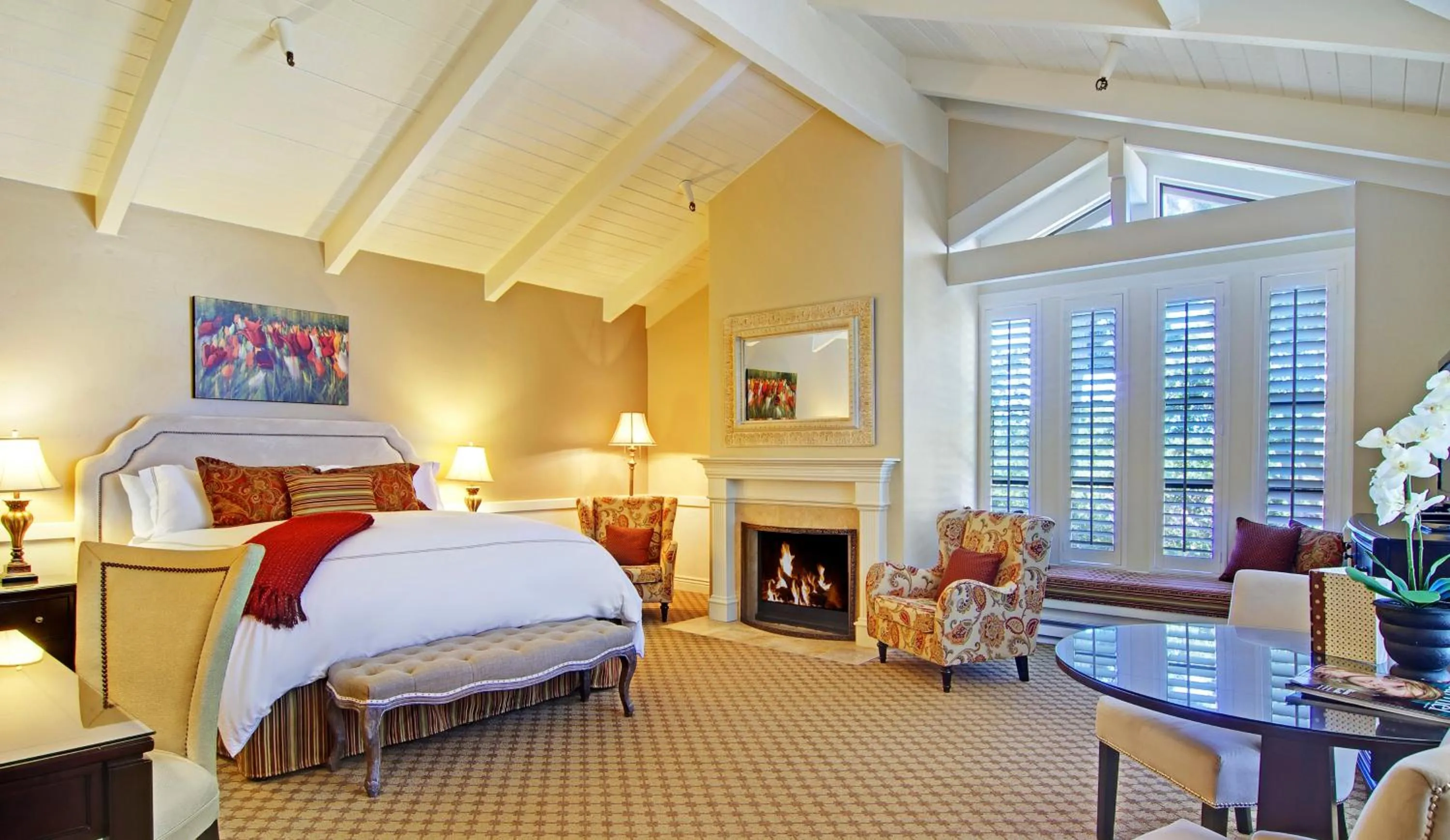 Bedroom, Bed in Carriage House Inn