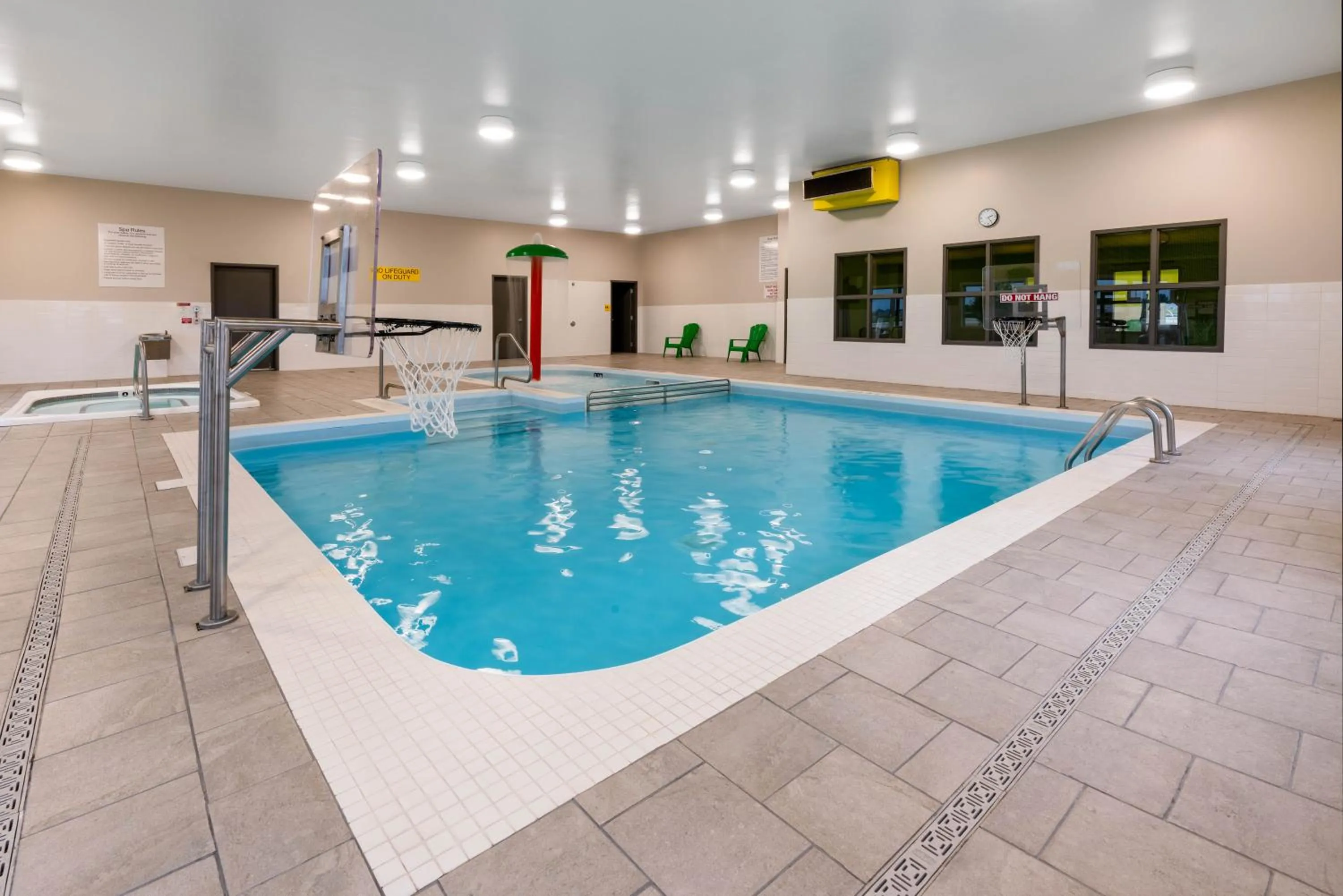Swimming pool in Super 8 by Wyndham Winnipeg East MB