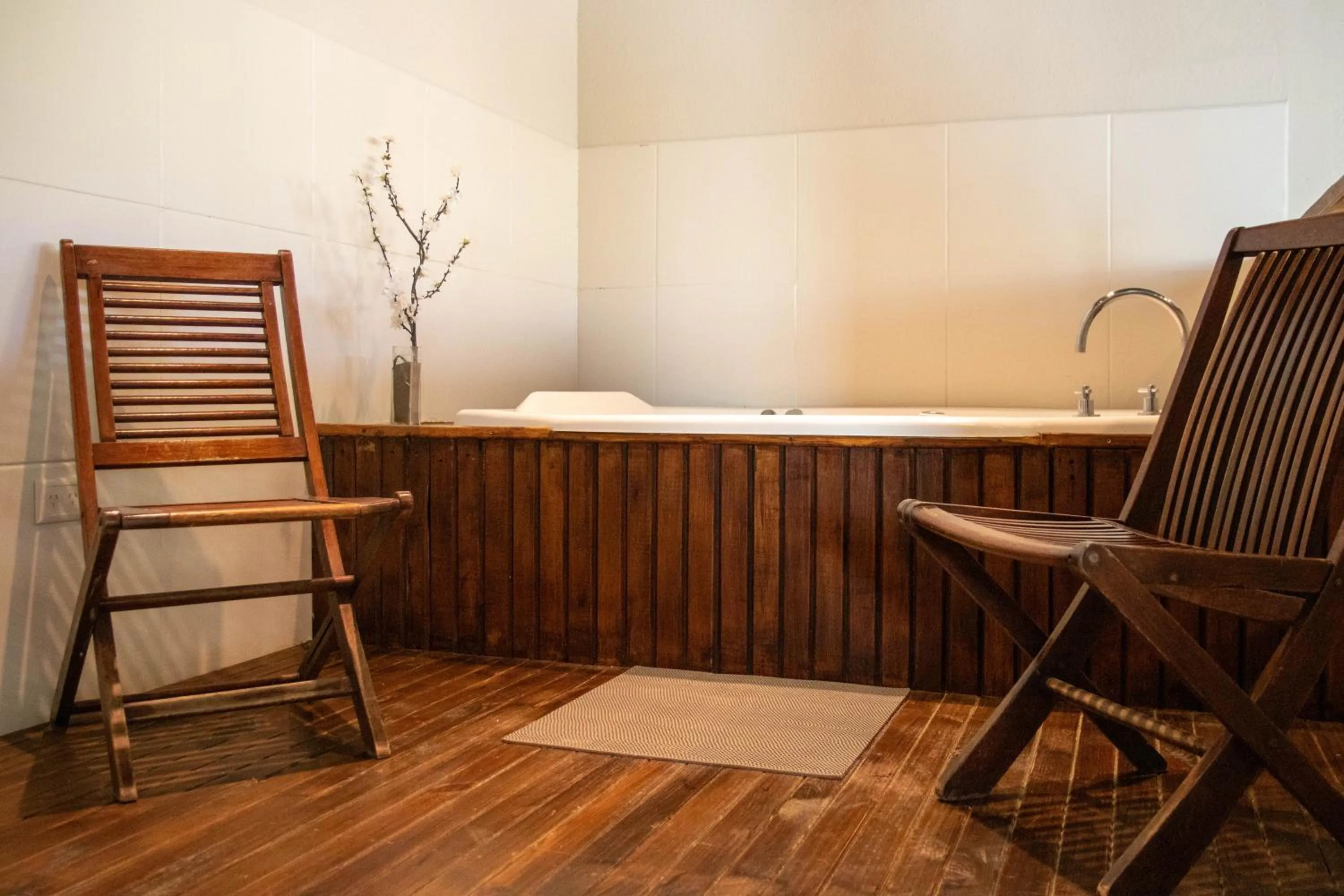 Spa and wellness centre/facilities in Howard Johnson Hotel & Convention Center Madariaga - Carilo