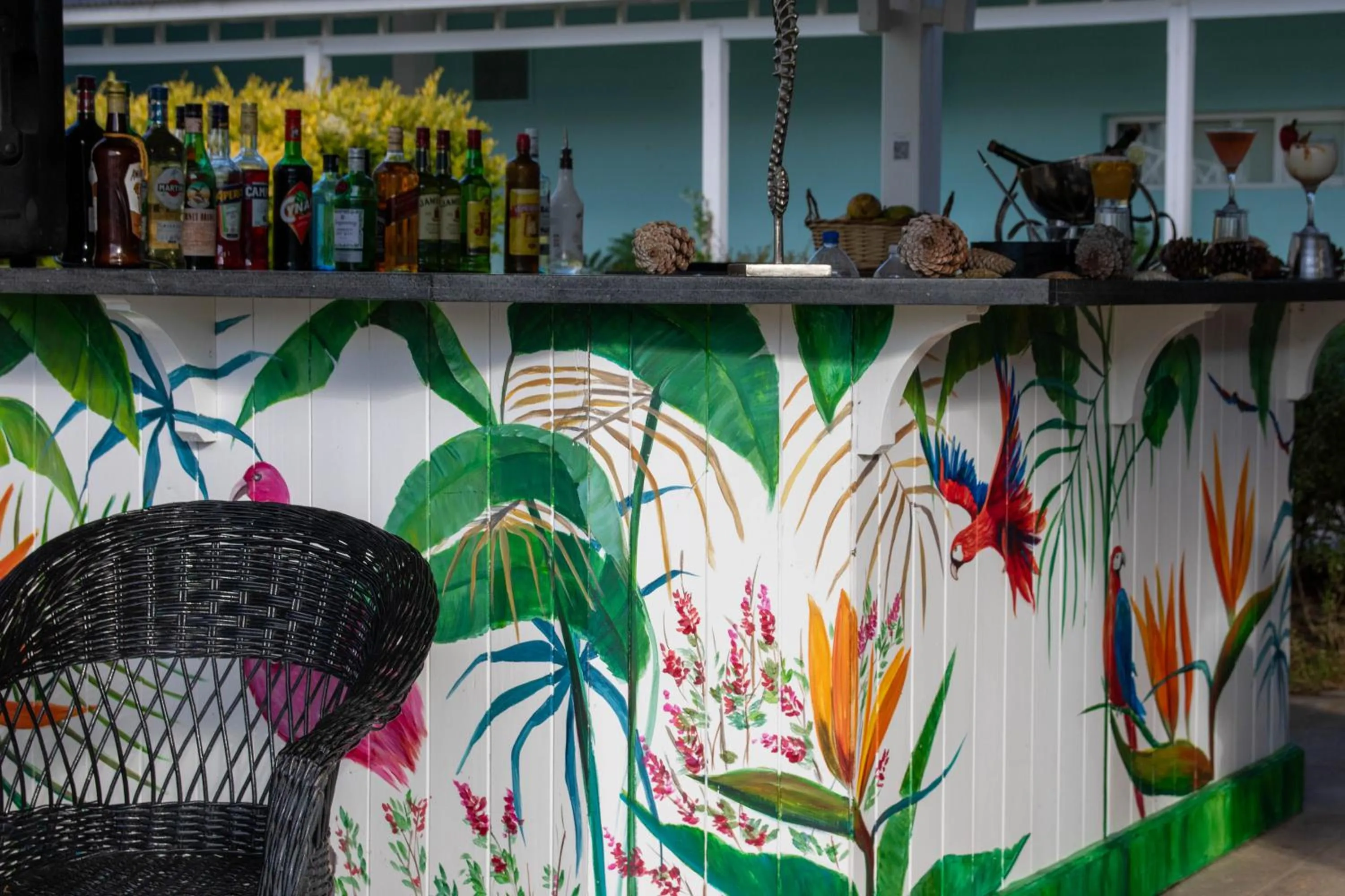 oven in Howard Johnson Hotel & Convention Center Madariaga - Carilo