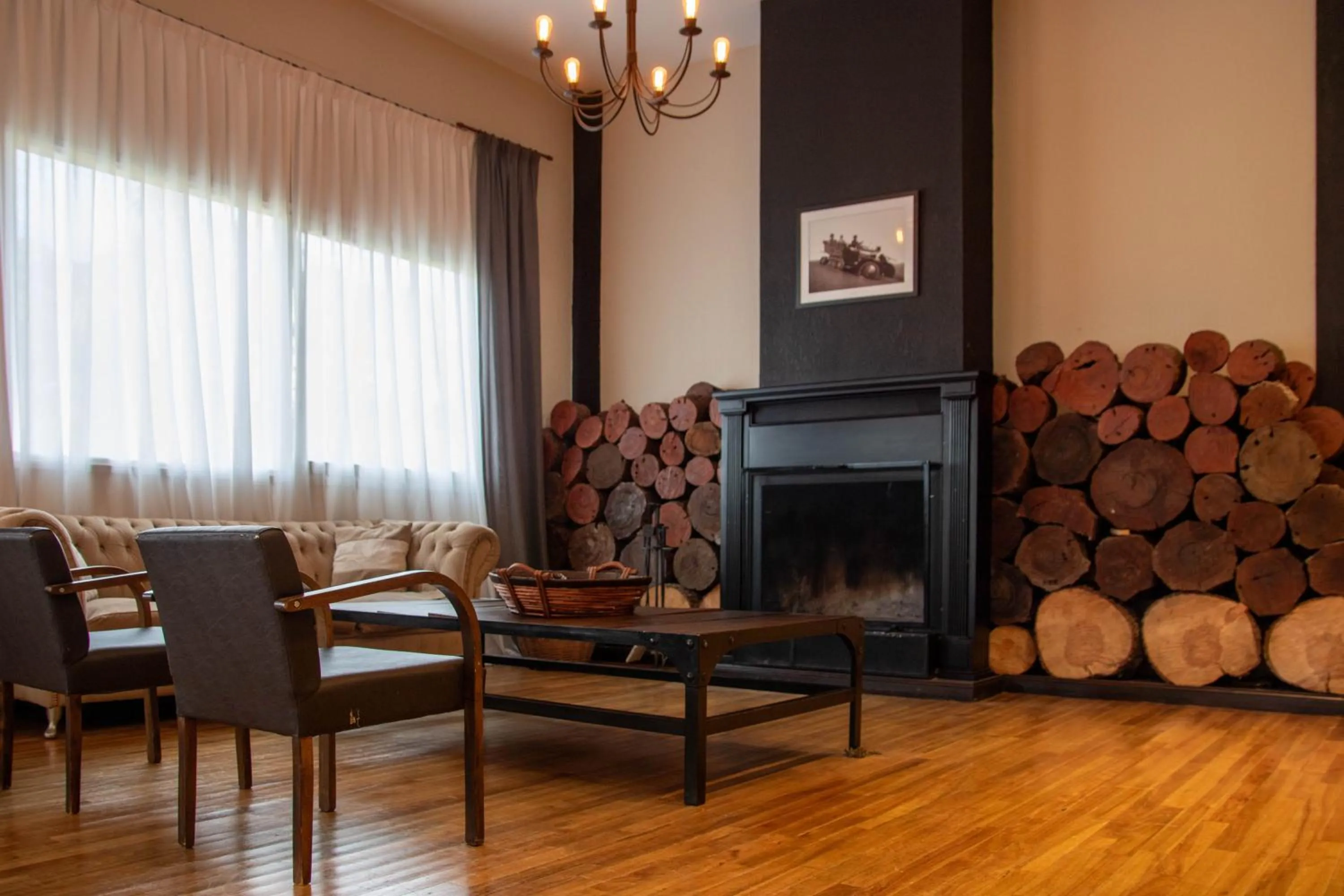 Living room in Howard Johnson Hotel & Convention Center Madariaga - Carilo