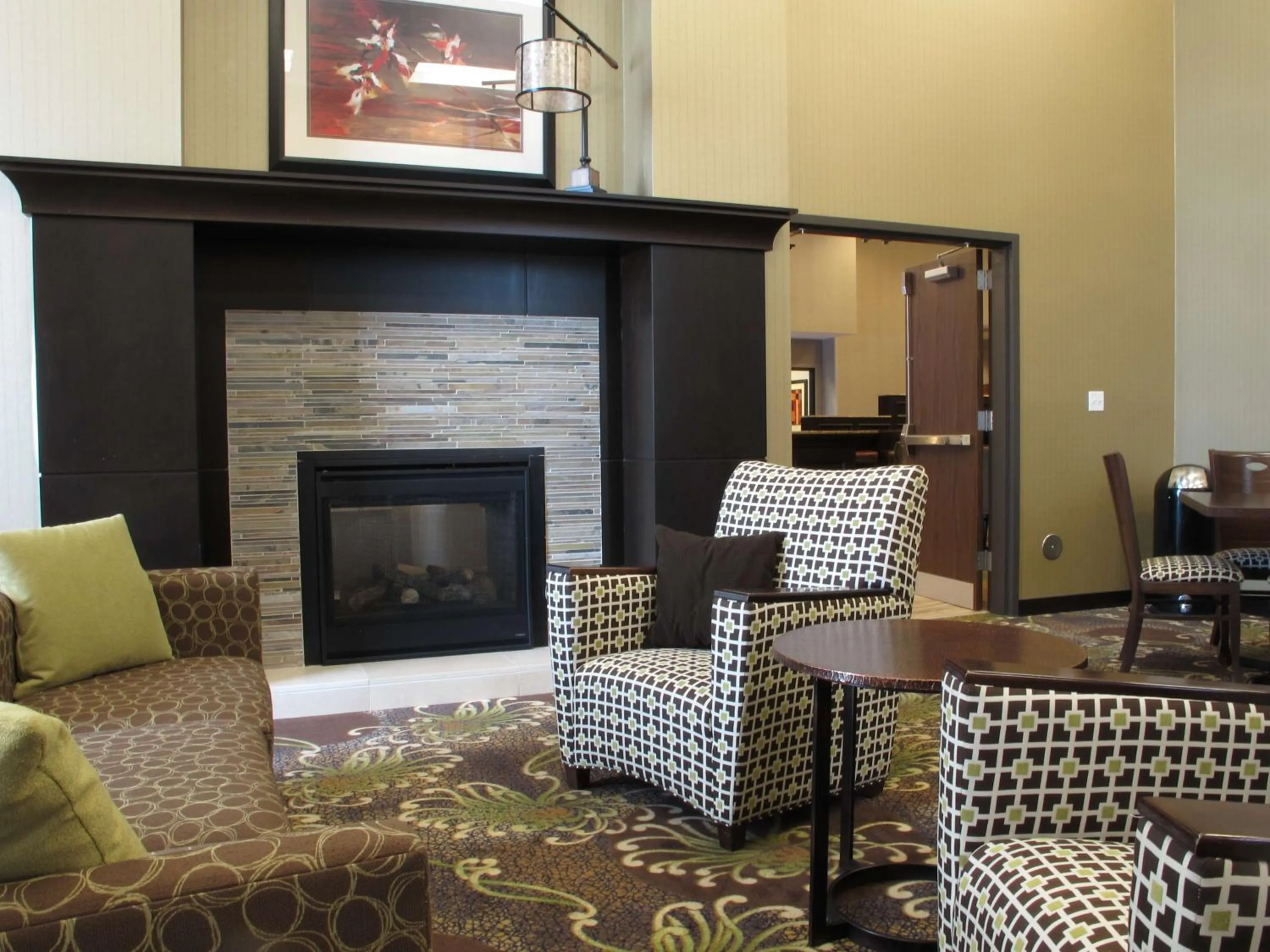 Lobby or reception in Homewood Suites by Hilton Coralville - Iowa River Landing