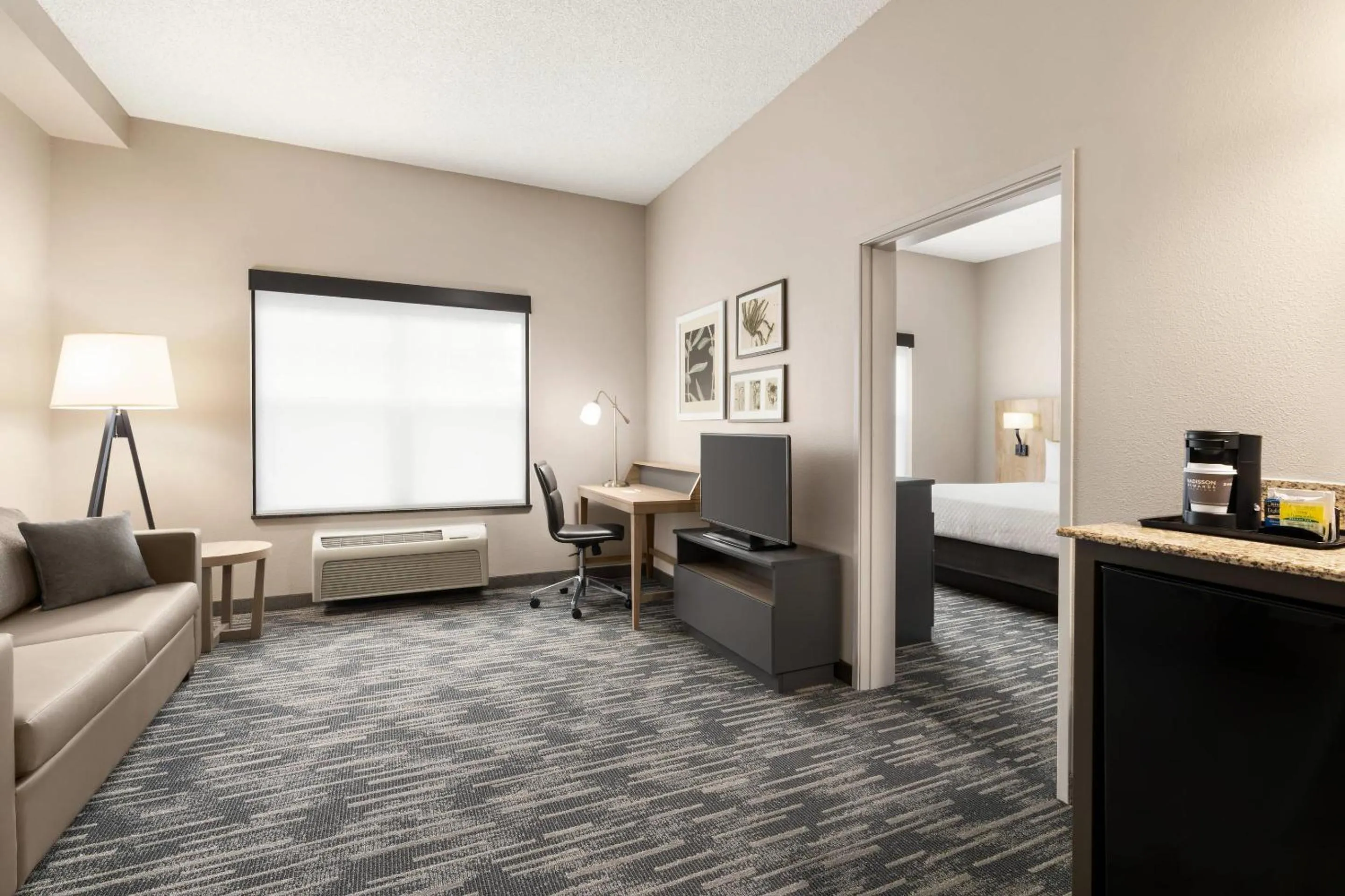 Bedroom in Country Inn & Suites by Radisson, Boise West - Meridian