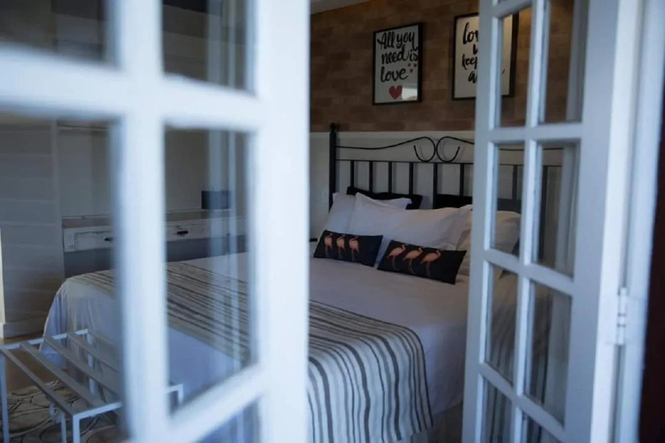 Bedroom, Bed in Hotel Pousada Shangri-la