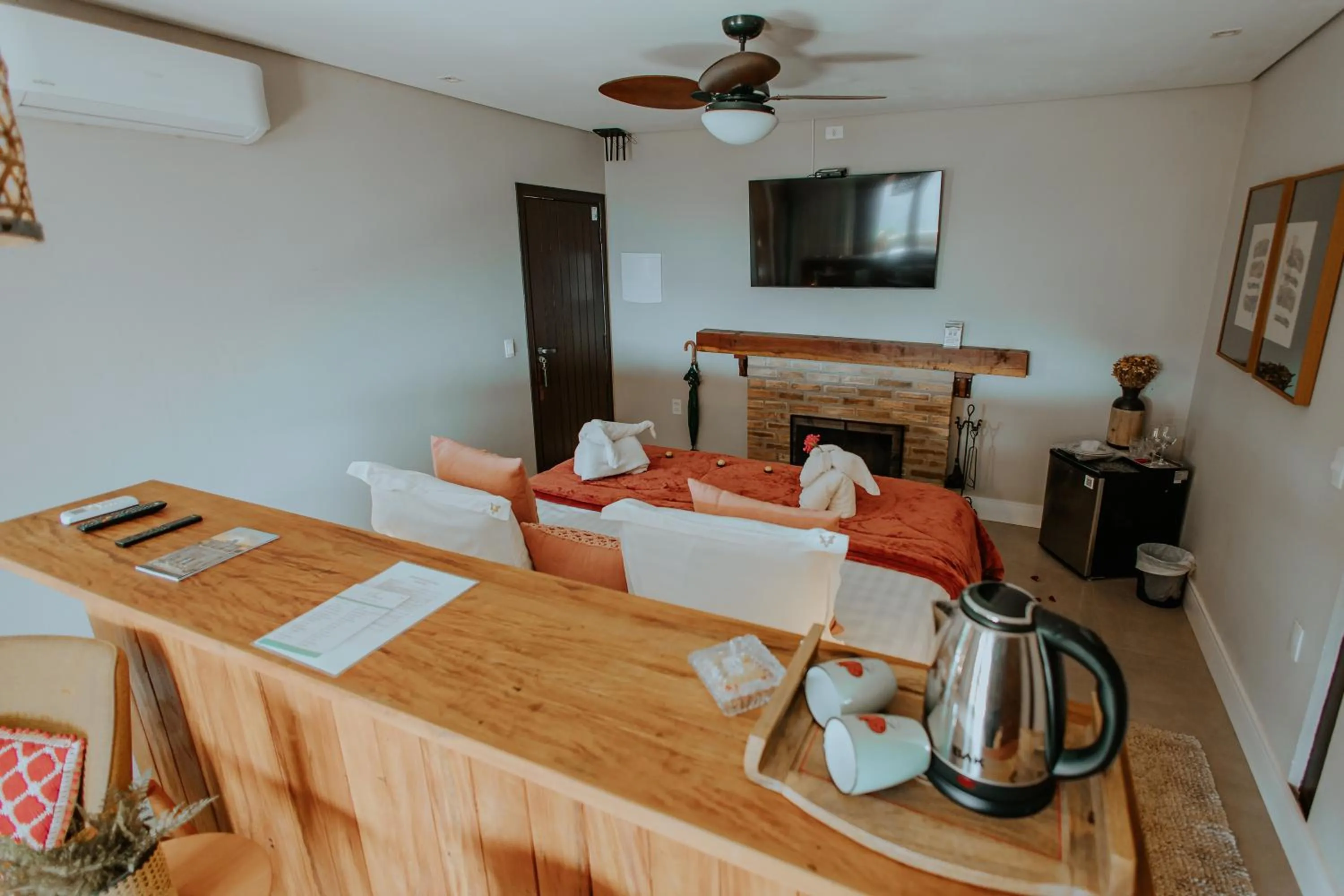 TV and multimedia in Hotel Pousada Shangri-la