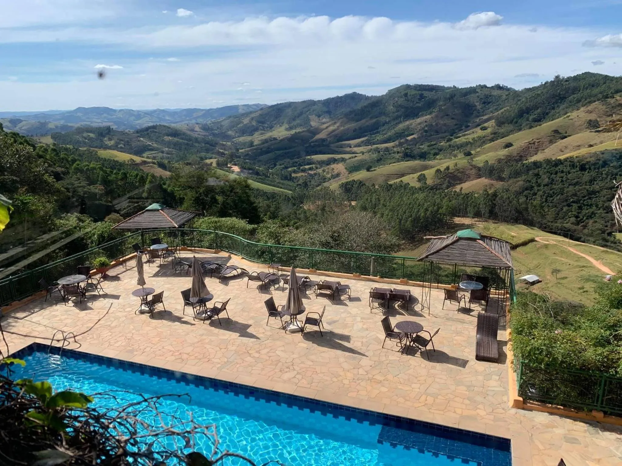 Hotel Pousada Shangri-la