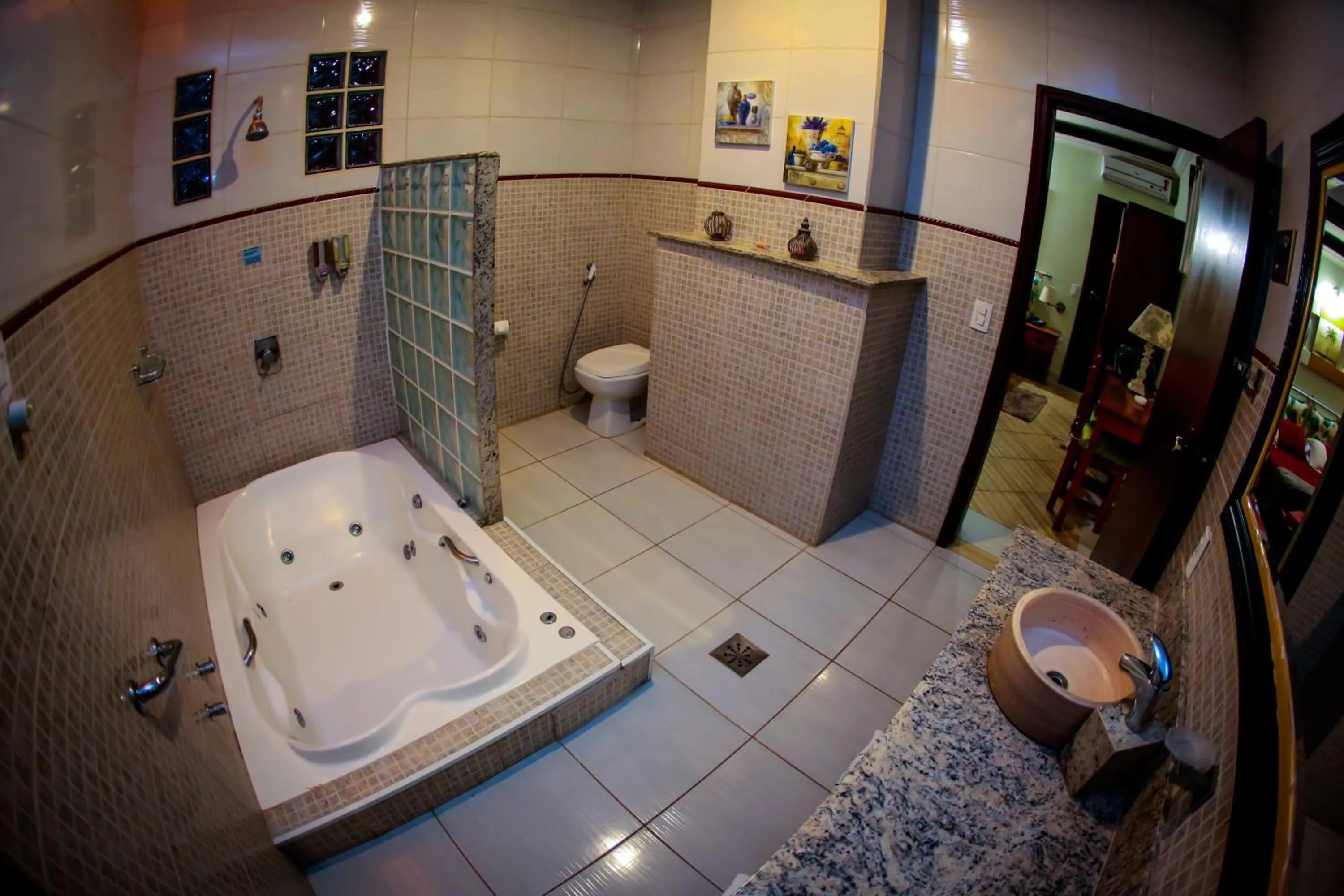 Bathroom in Hotel Pousada Shangri-la