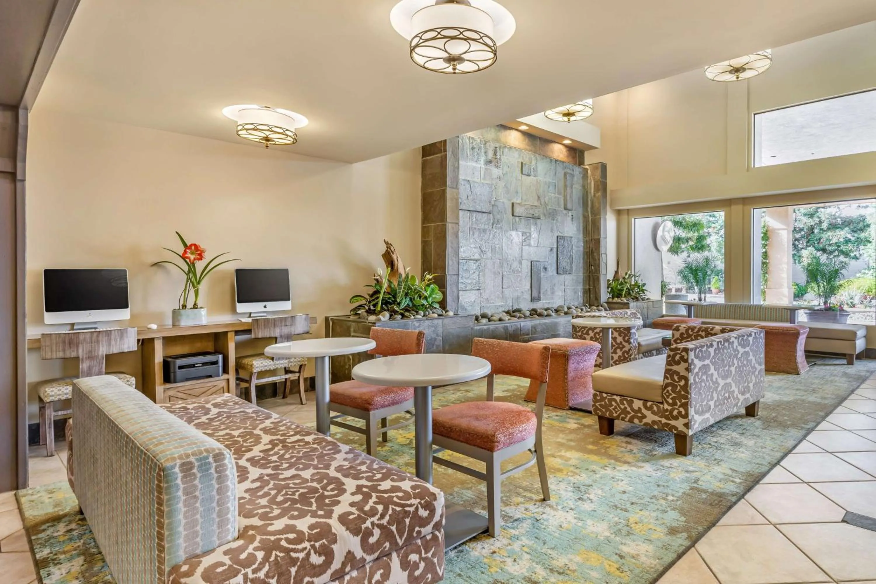 Lobby or reception in Best Western Plus Monterey Inn