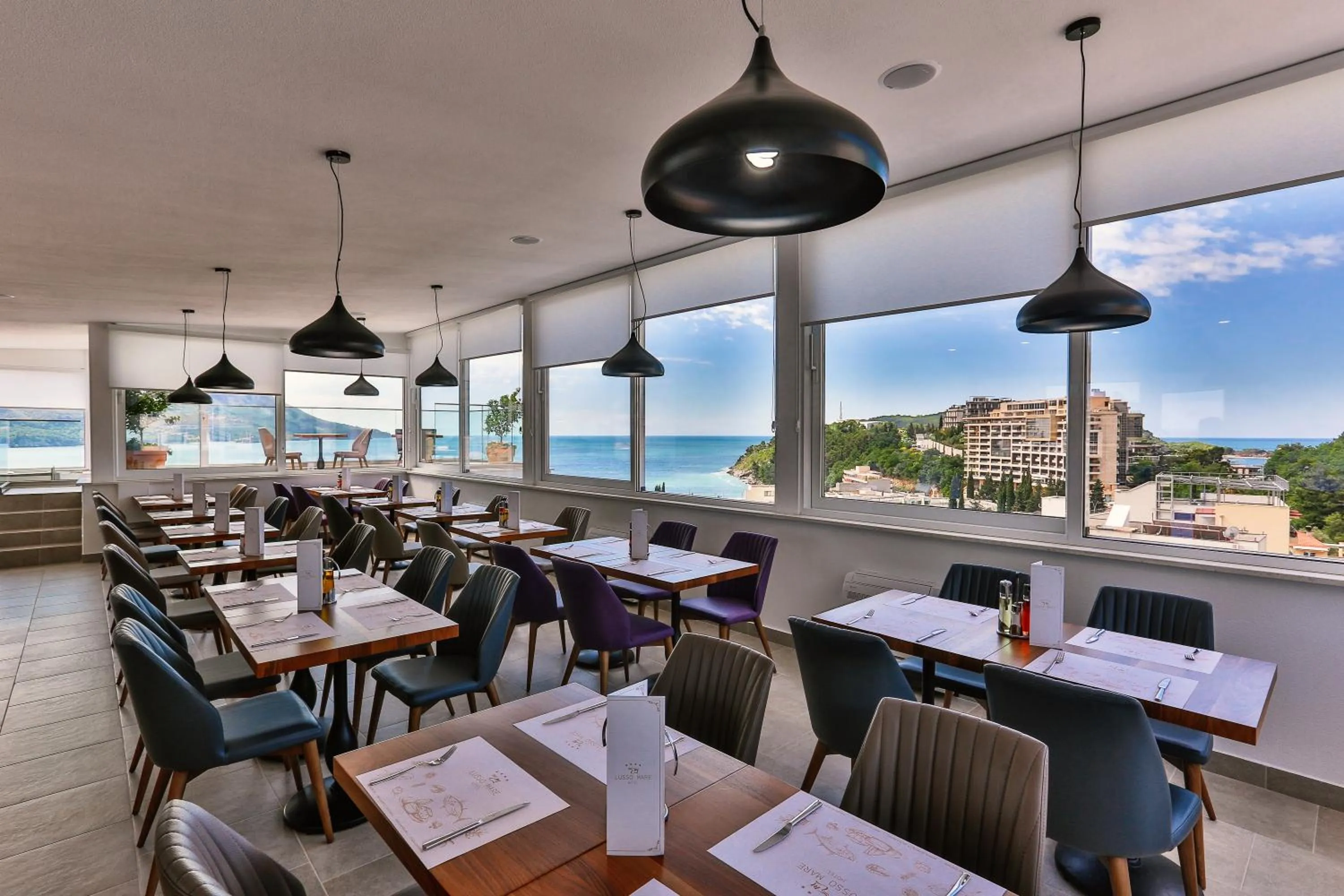 Restaurant/places to eat in Hotel Lusso Mare by Aycon