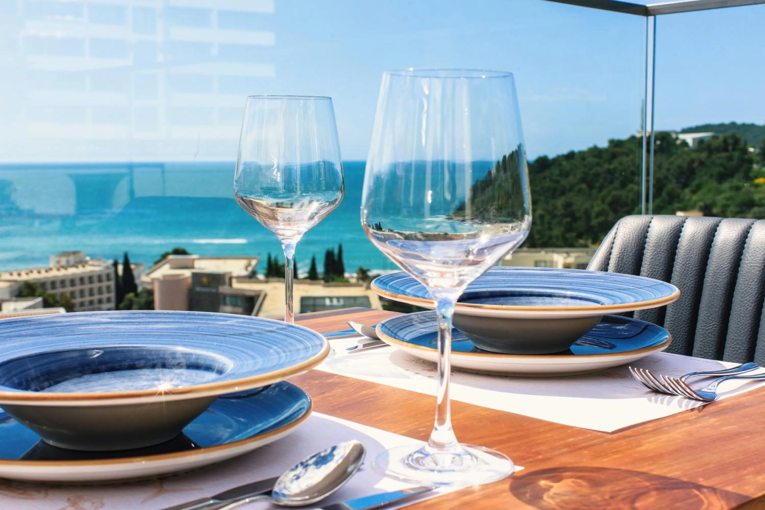 Restaurant/places to eat in Hotel Lusso Mare by Aycon