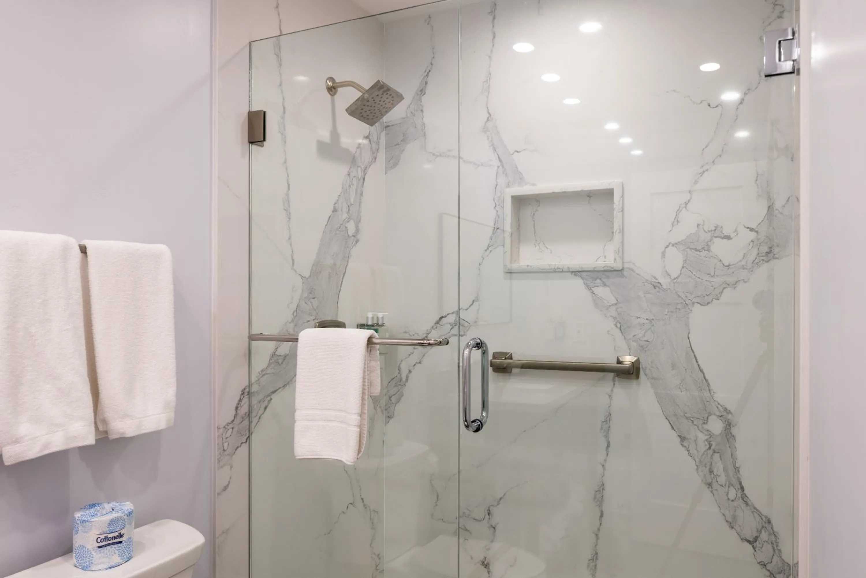 Bathroom in Cypress Inn on Miramar Beach