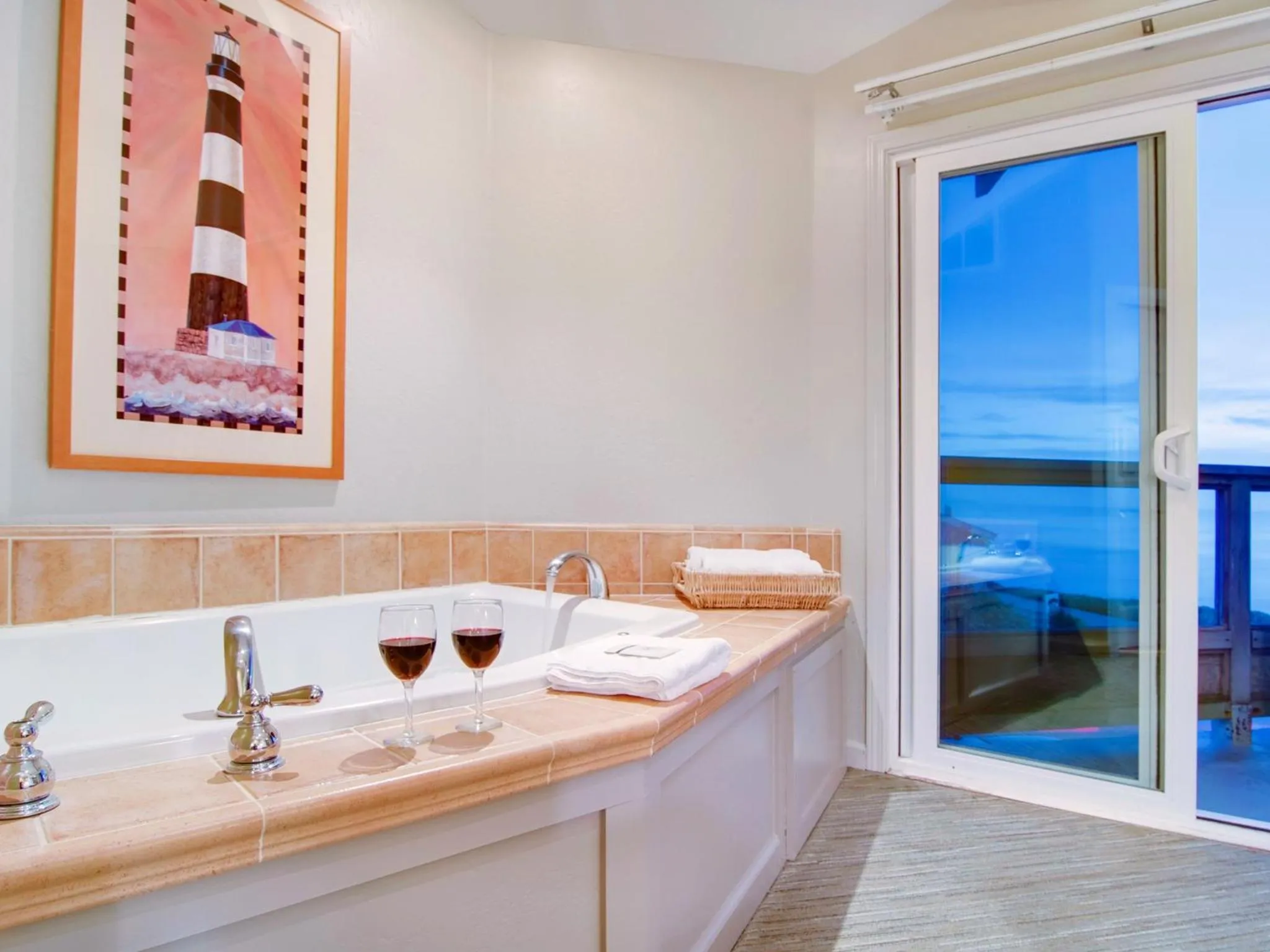 Bathroom in Cypress Inn on Miramar Beach