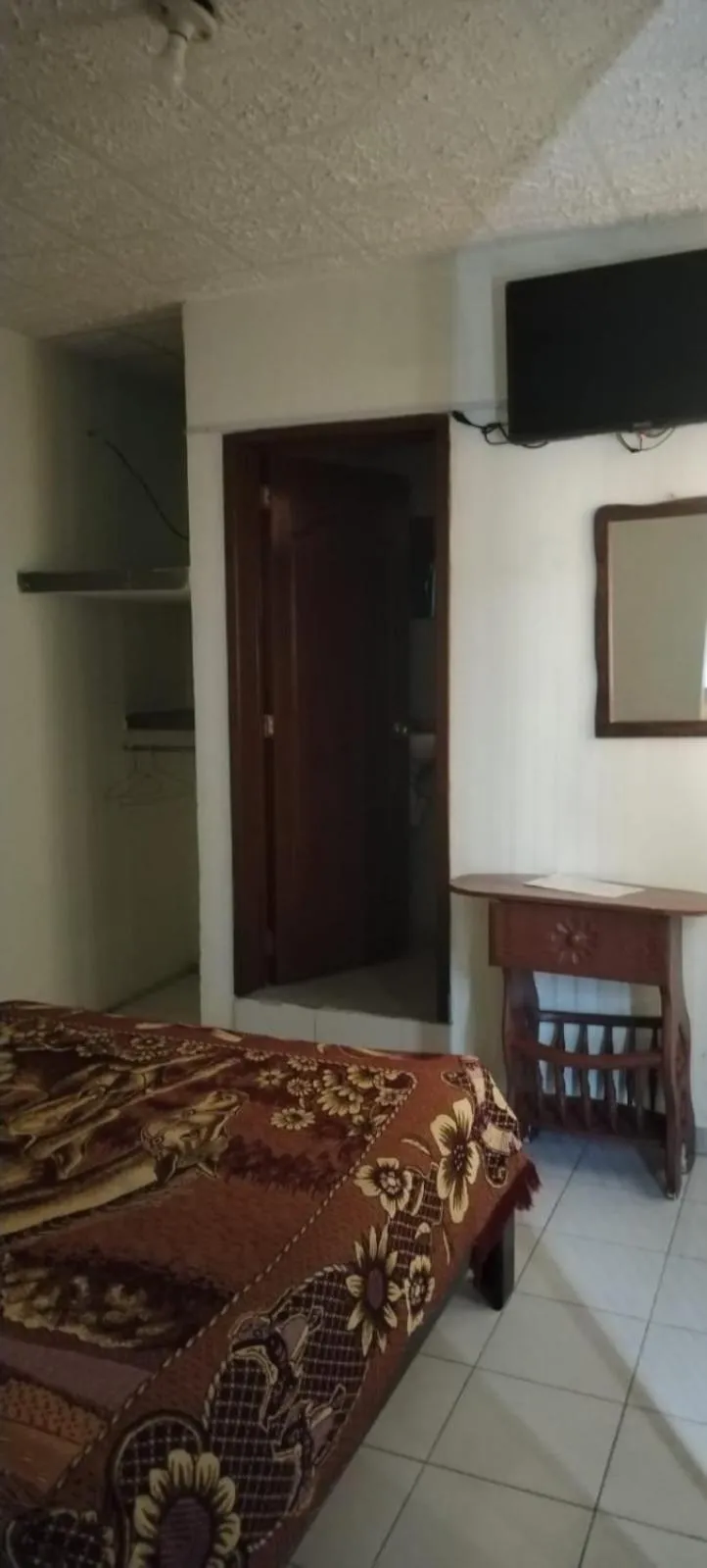 Bed in HOTEL MONTALVO