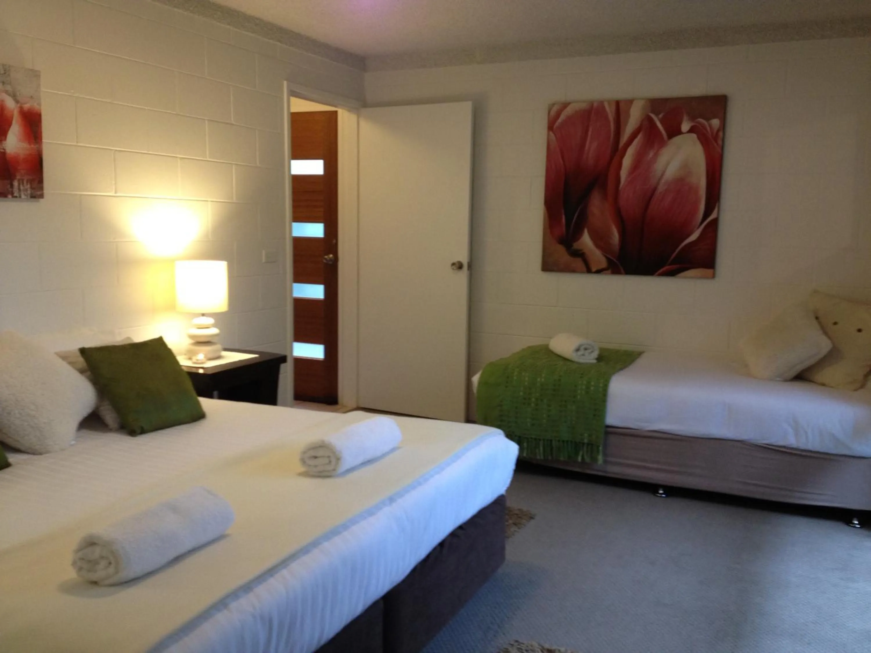 Bedroom, Bed in Mapleton Falls Accommodation