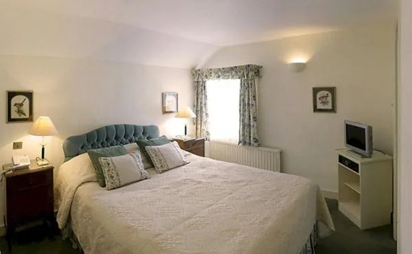 Bed in Bath Place Hotel