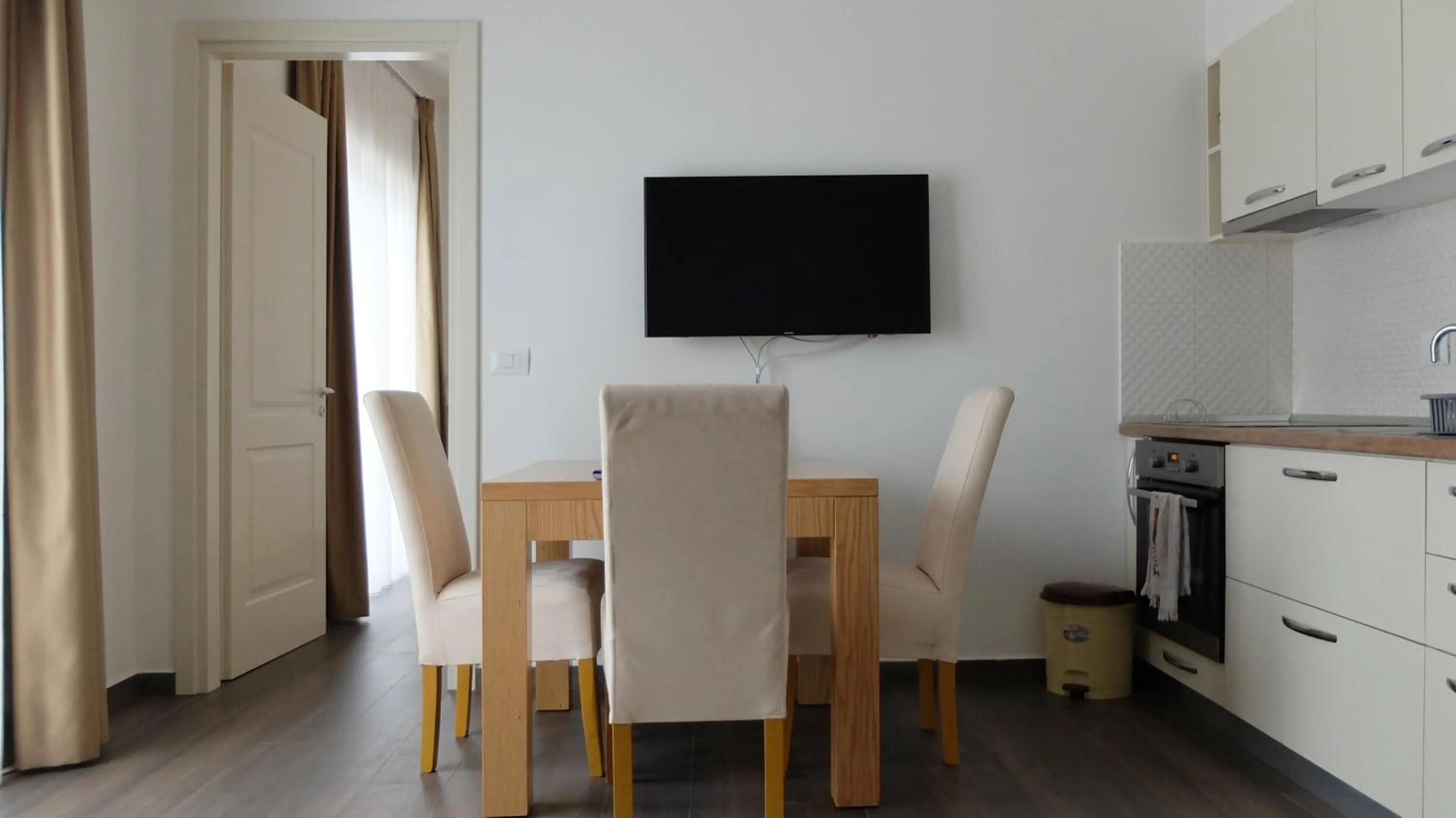 Sunrise Luxury Apartments